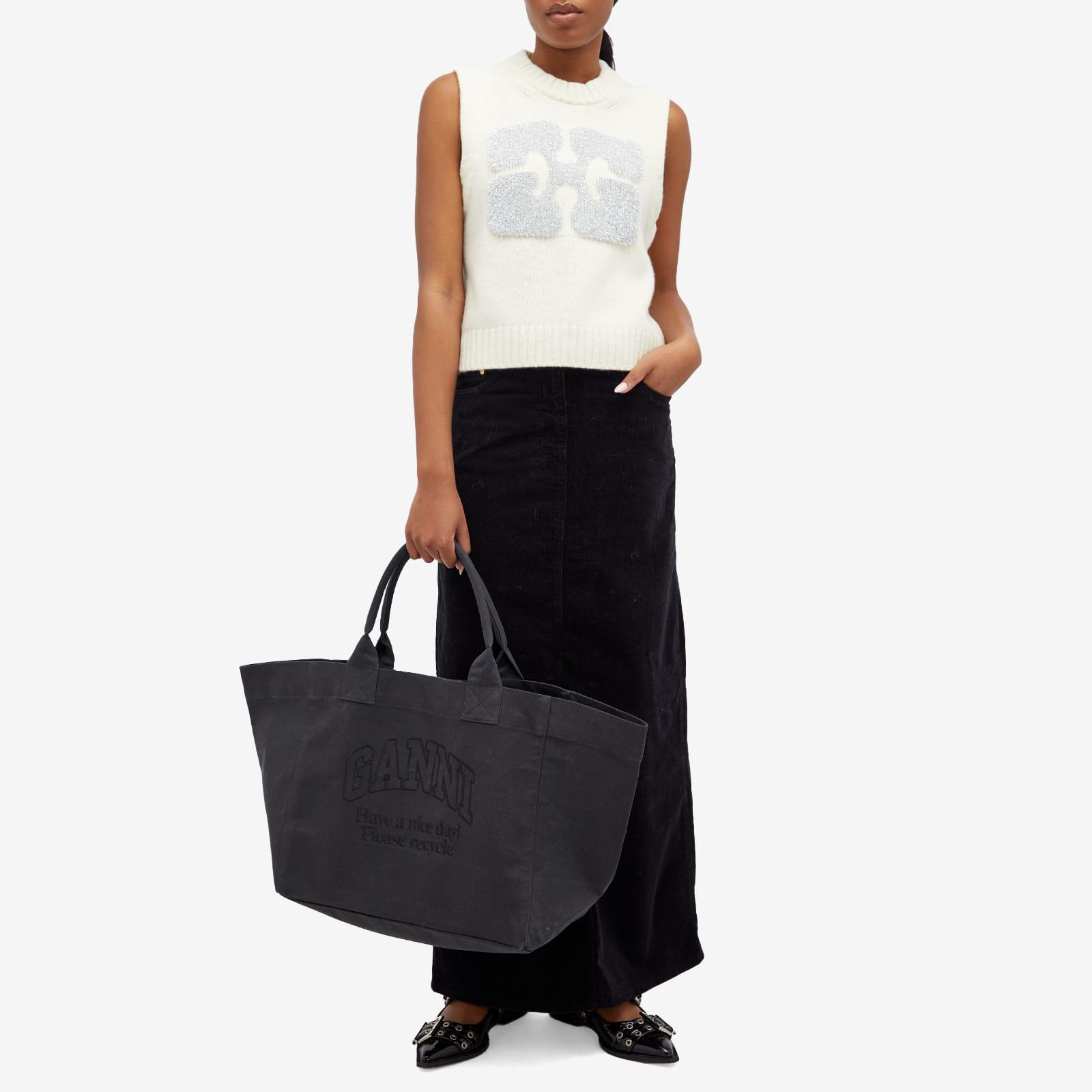【GANNI】XXL ショッパーバッグ Ganni Shopper Xxl Bag in Black | Lyst