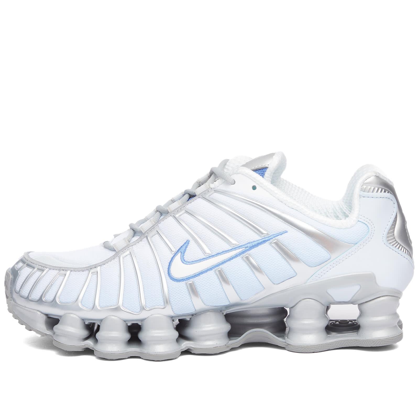 White nike outlet shox womens