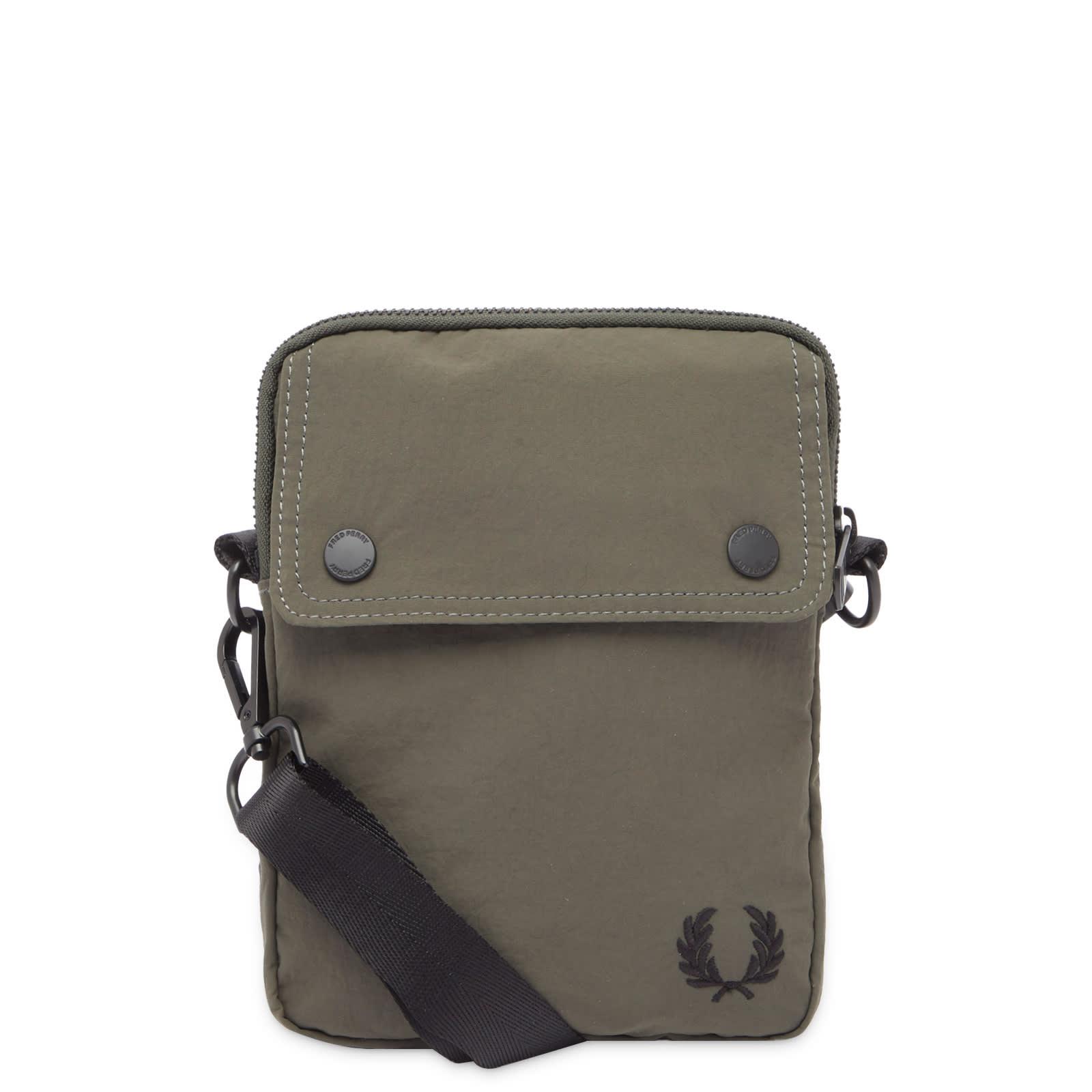 Fred Perry Crinkle Nylon Cross Body Bag Field in Grey for