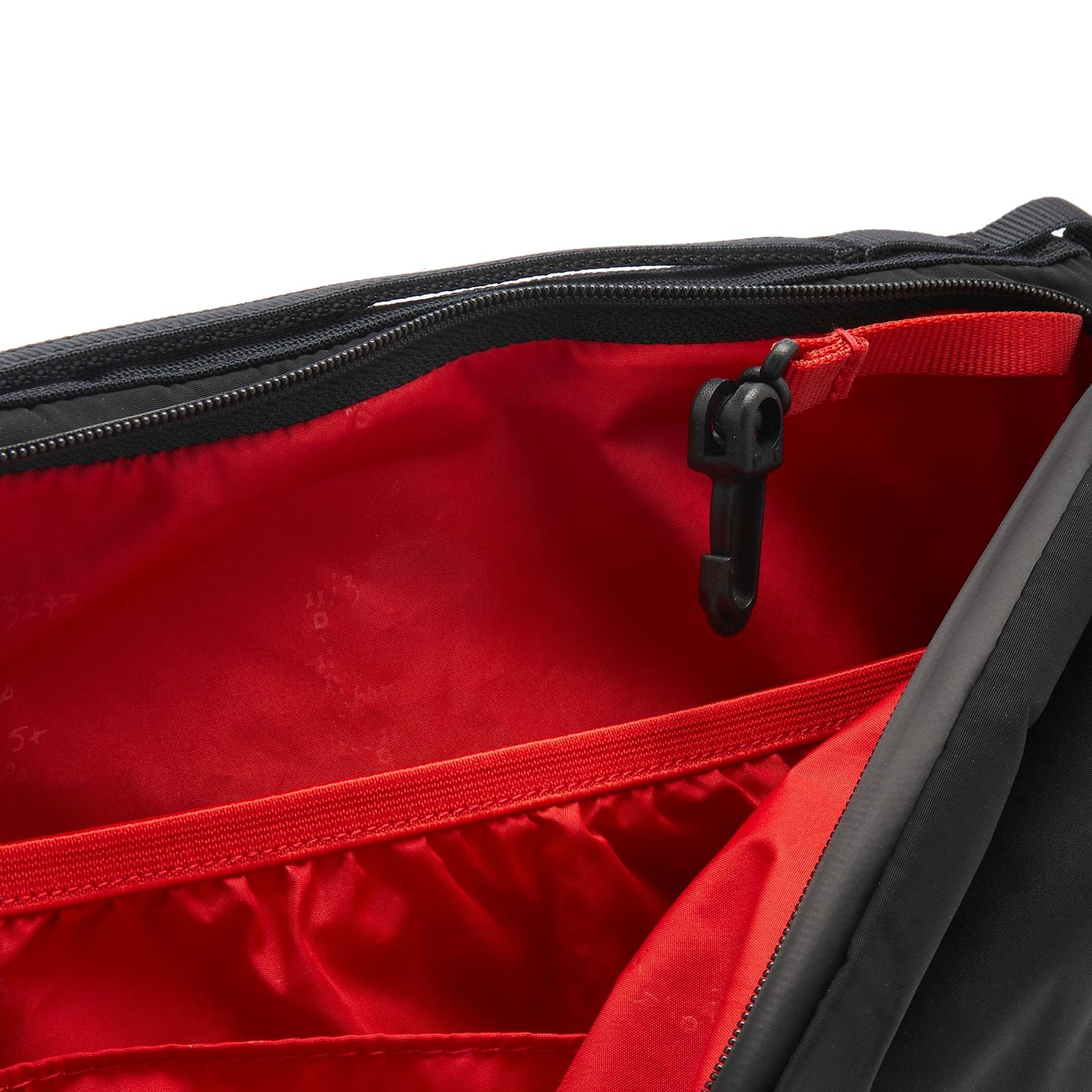 Topologie Bottle Sacoche Bag in Black | Lyst