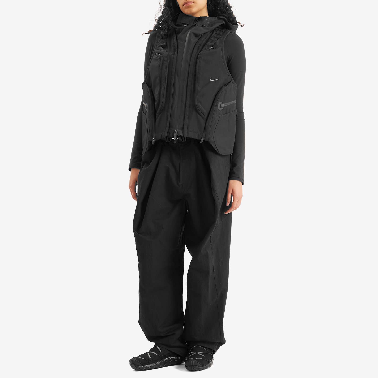 Nike Ispa Adapt Modular Vest in Black | Lyst
