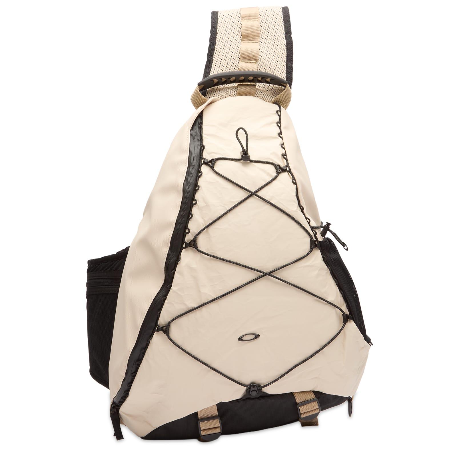 Oakley Latitude Sling Pack in Natural | Lyst