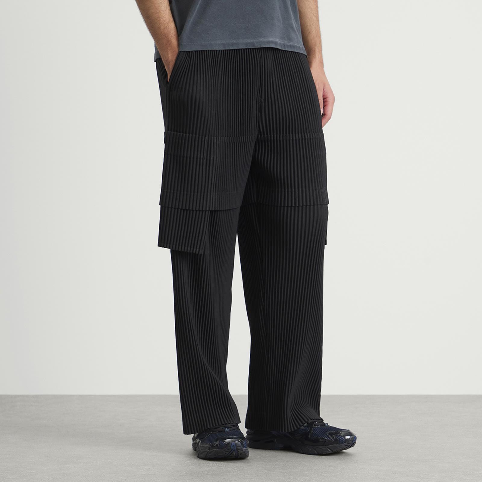 HOMME PLISSE CARGO セットアップ　ブラック HOMME PLISSÉ ISSEY MIYAKE Pleats June Cargo Pant Black – LESS 17
