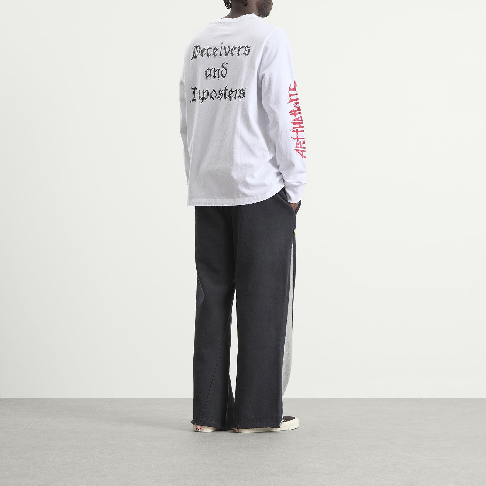 GALLERY DEPT. The World Is Ours Long Sleeve T-Shirt in White for