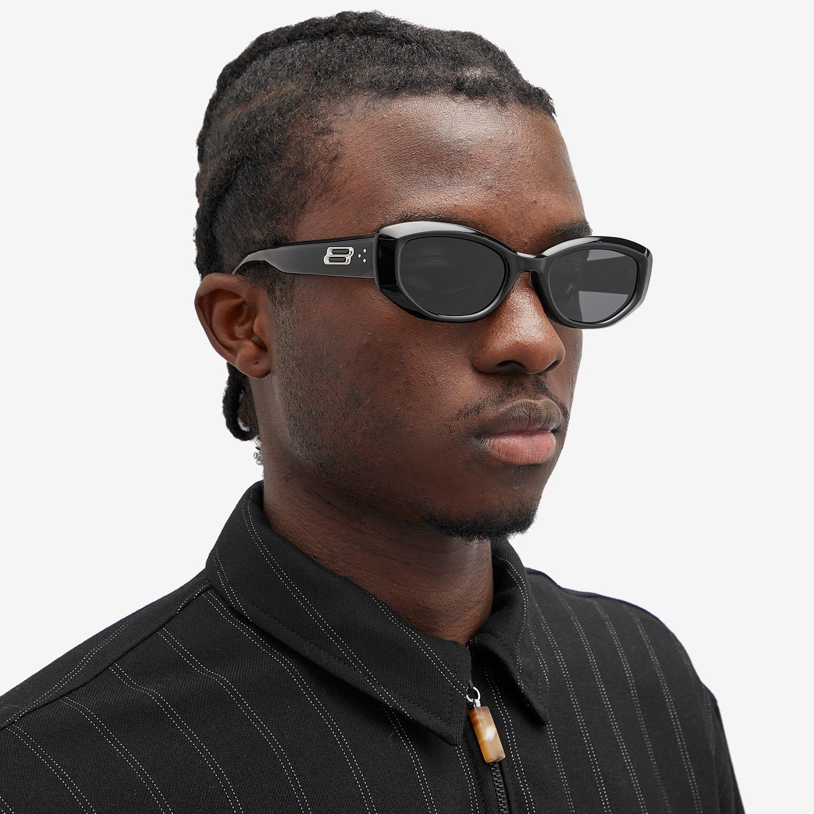 Gentle Monster Row Sunglasses in Black | Lyst