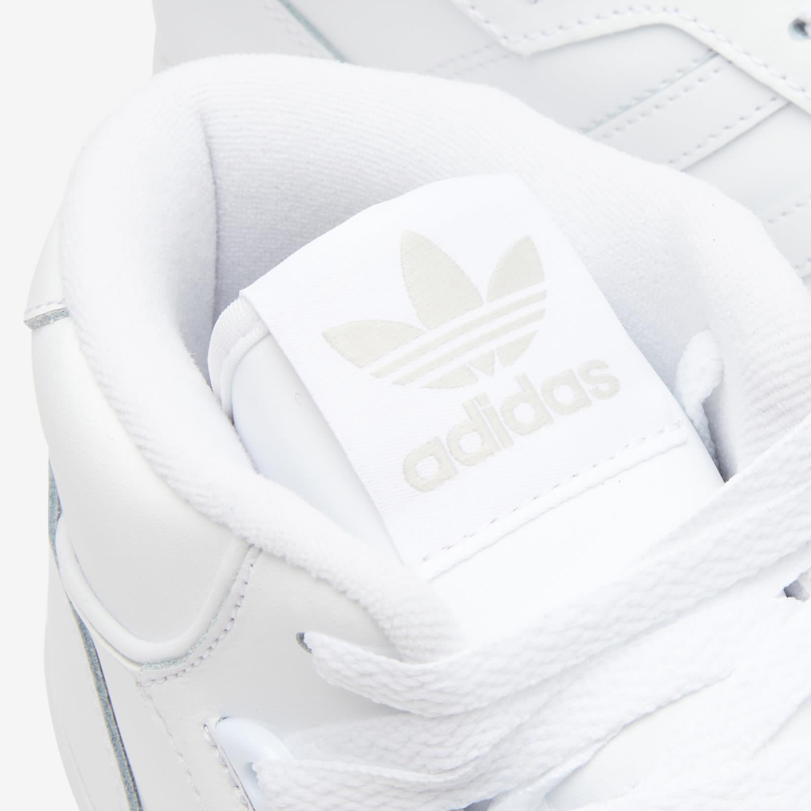 adidas Rivalry Mid Sneakers in White for Men | Lyst Australia