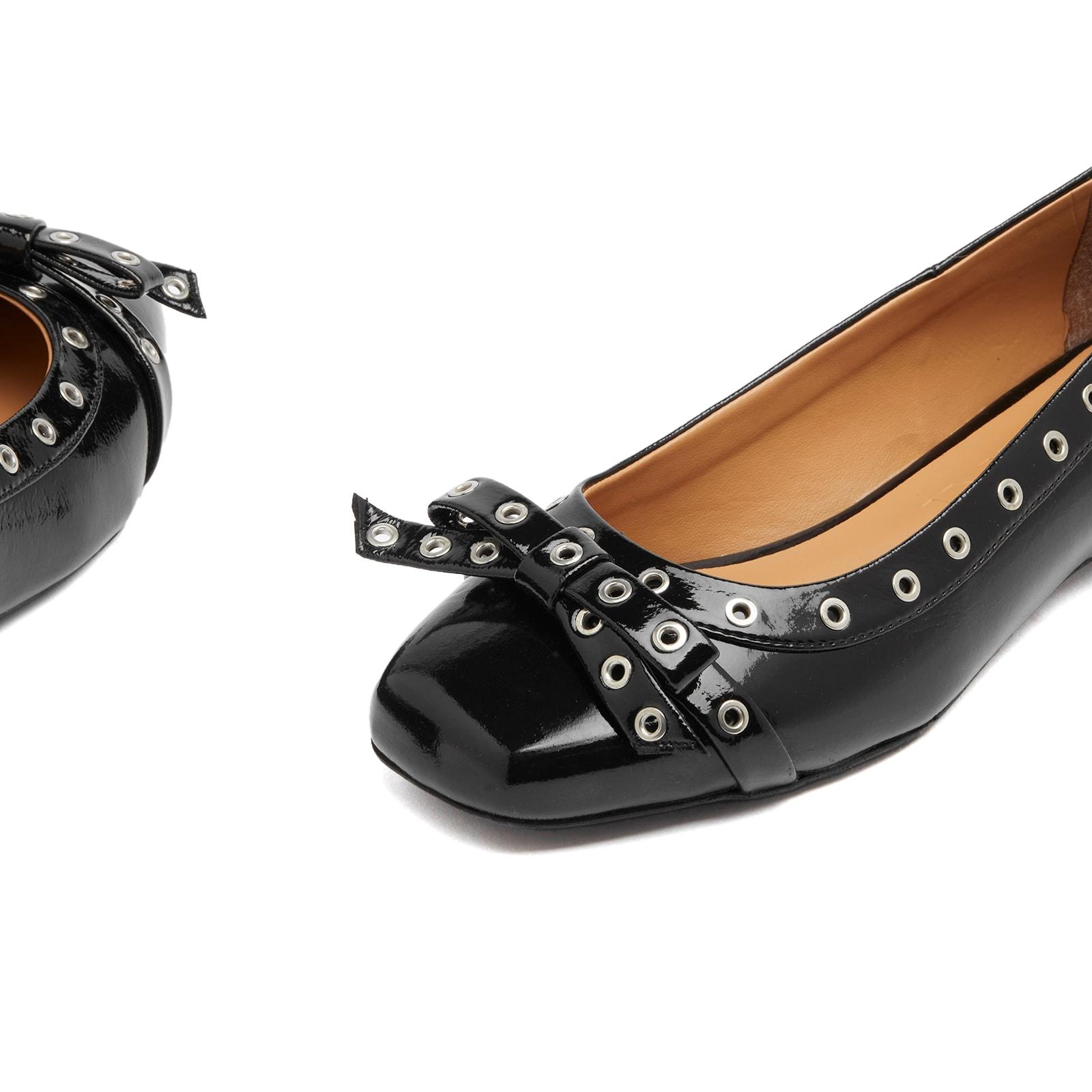 靴 Eyelets Bow Ballerina Naplack GANNI Ganni Eyelets bow ballerina naplack | The Fashion Square