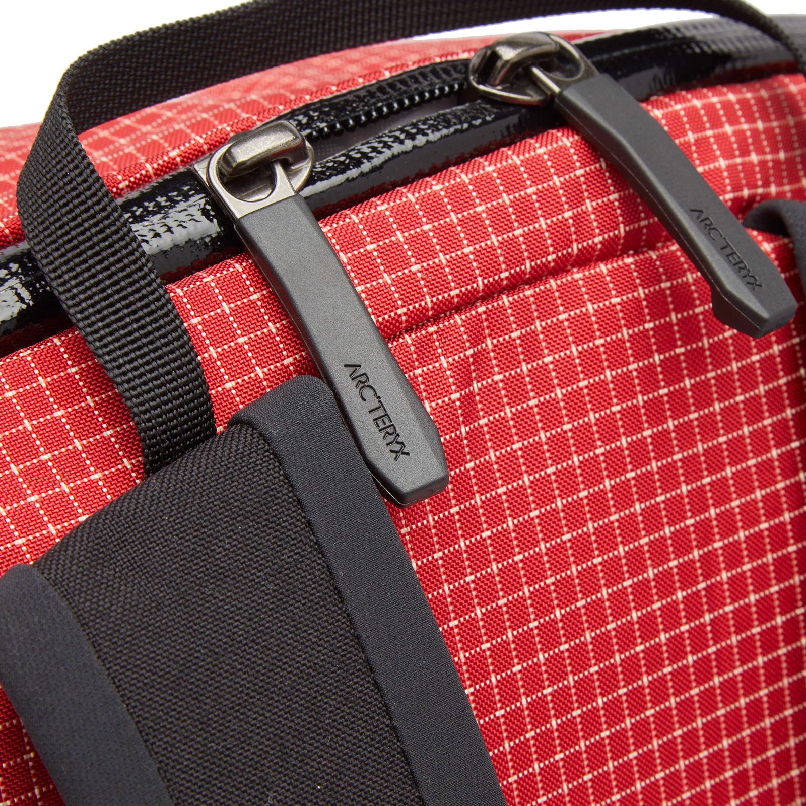 Arc'teryx Konseal 15 Backpack in Red | Lyst UK