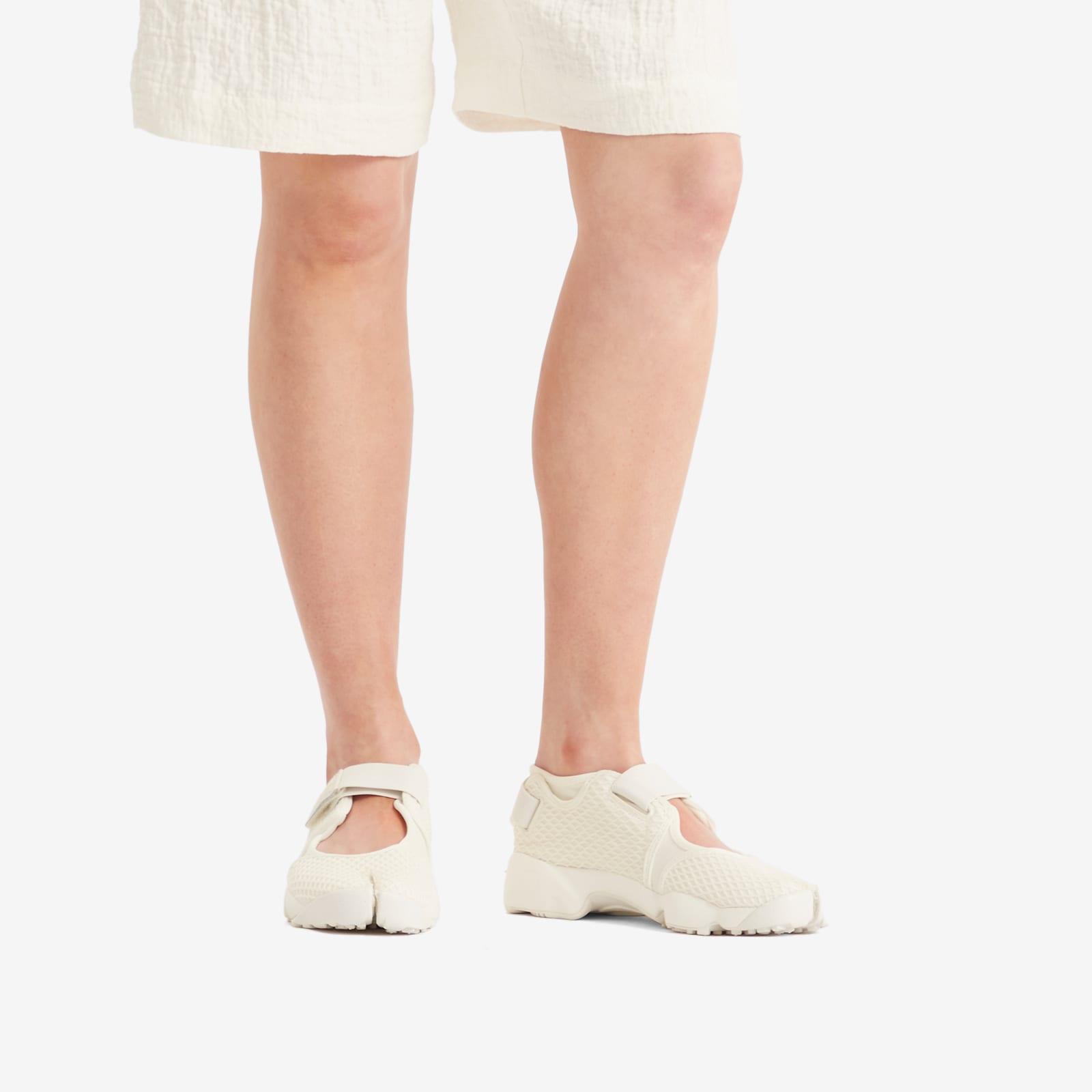 Nike Air Rift Lace W Sneaker in White | Lyst