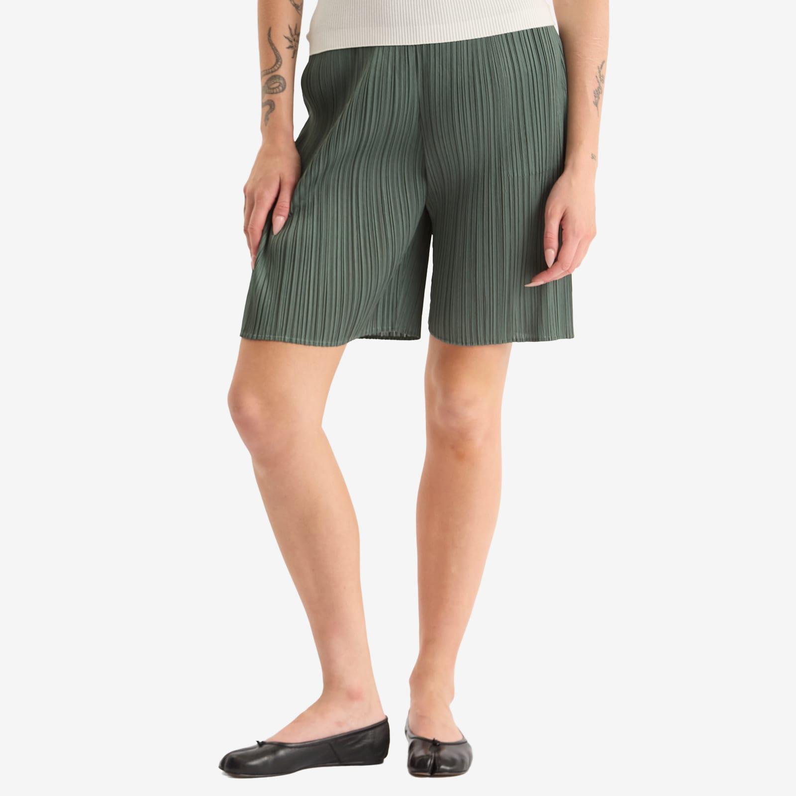 pleats please ショートパンツ Pleats Please Issey Miyake Shorts for Women | Online Sale up
