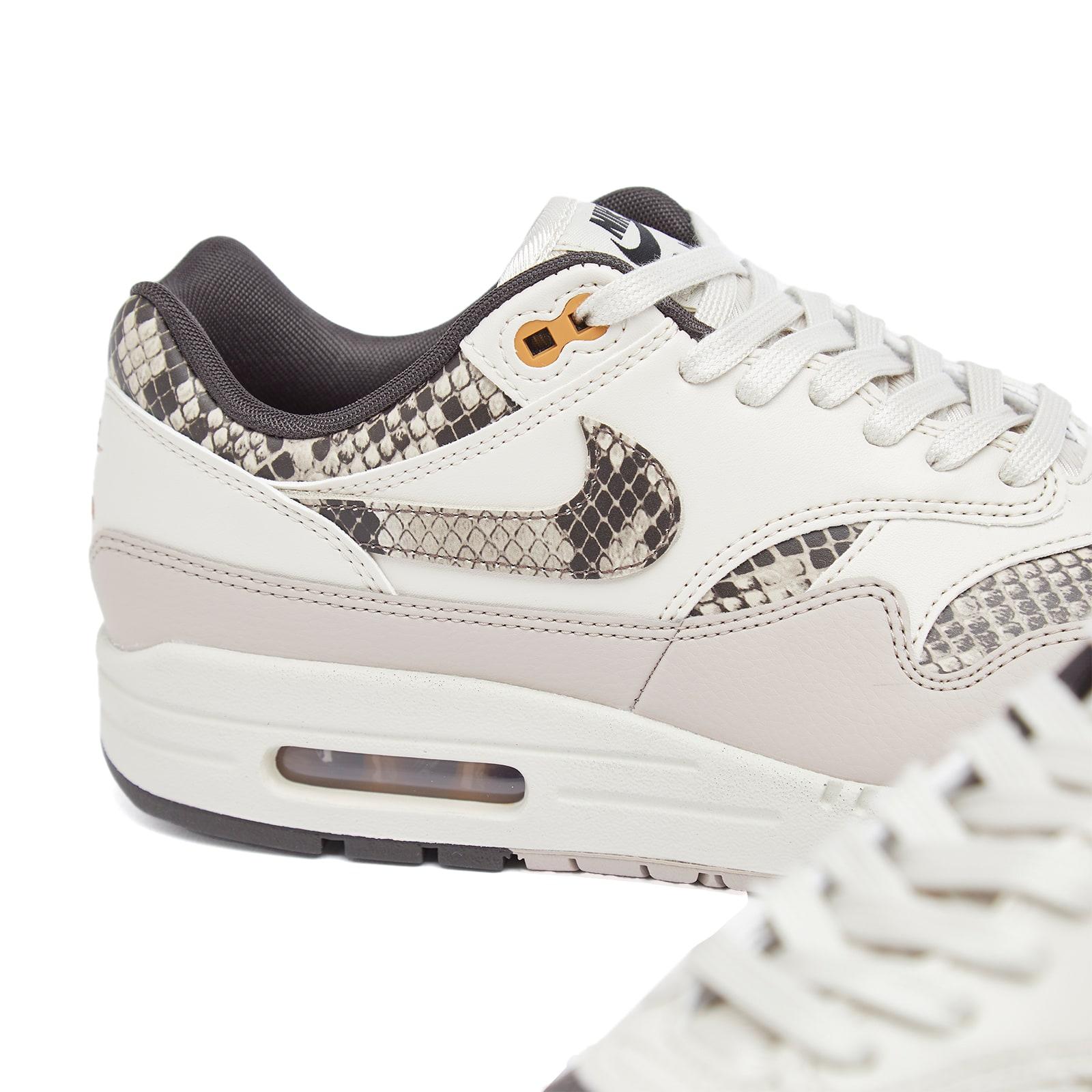 Nike Air Max W Sneaker in White Lyst