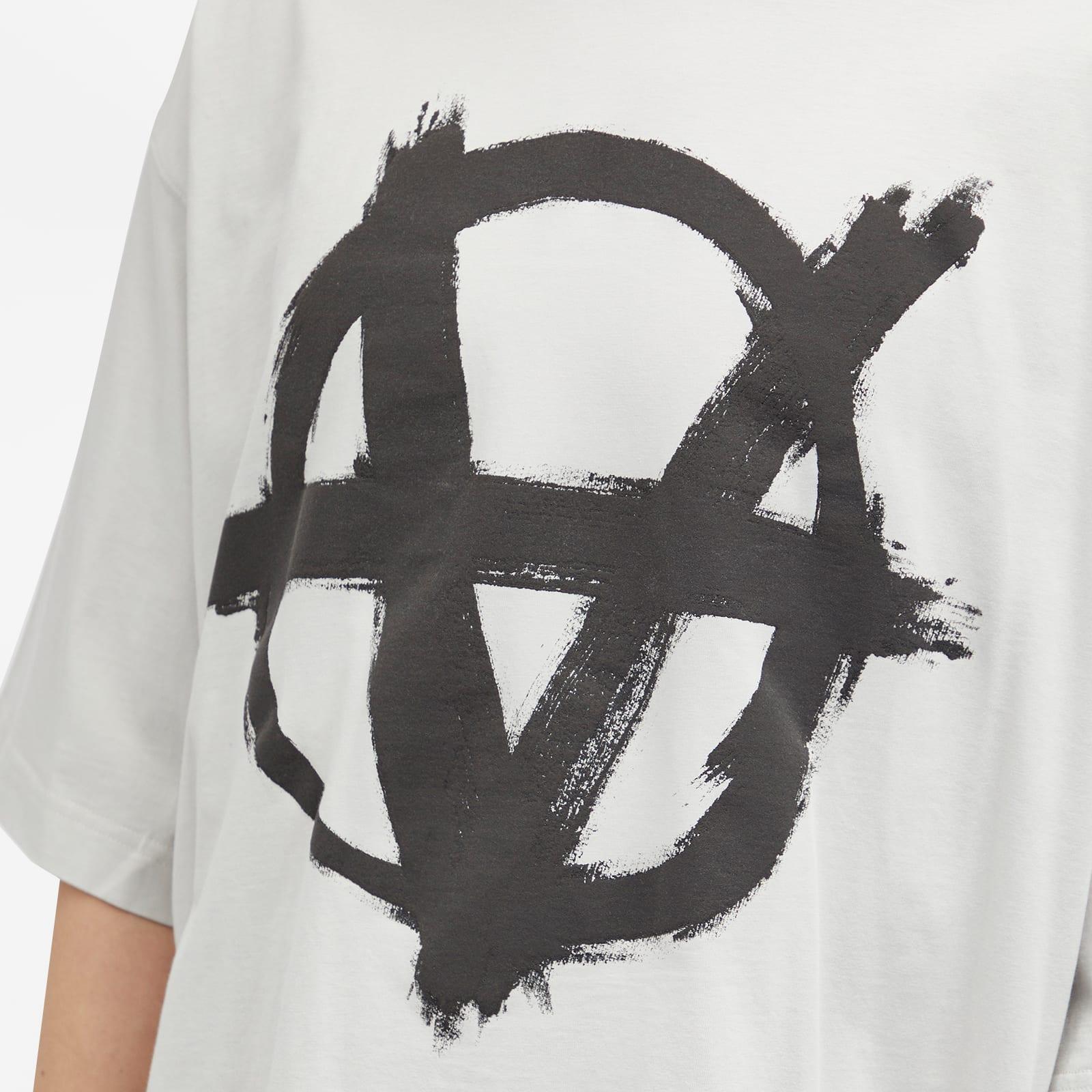 VETEMENTS ヴェトモン / Double Anarchy Oversized T-Shirt Vetements Men's Double Anarchy T-Shirt in Black/Red Vetements