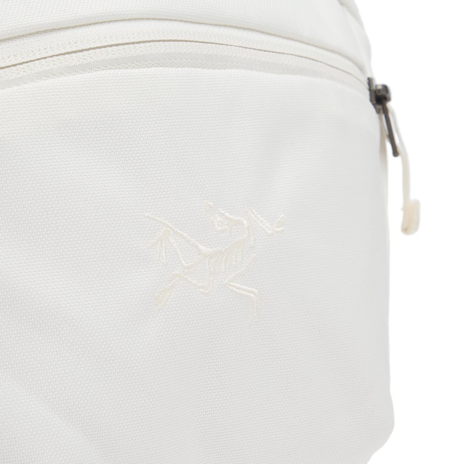 Arc'teryx Mantis 2 Waist Pack in White | Lyst UK