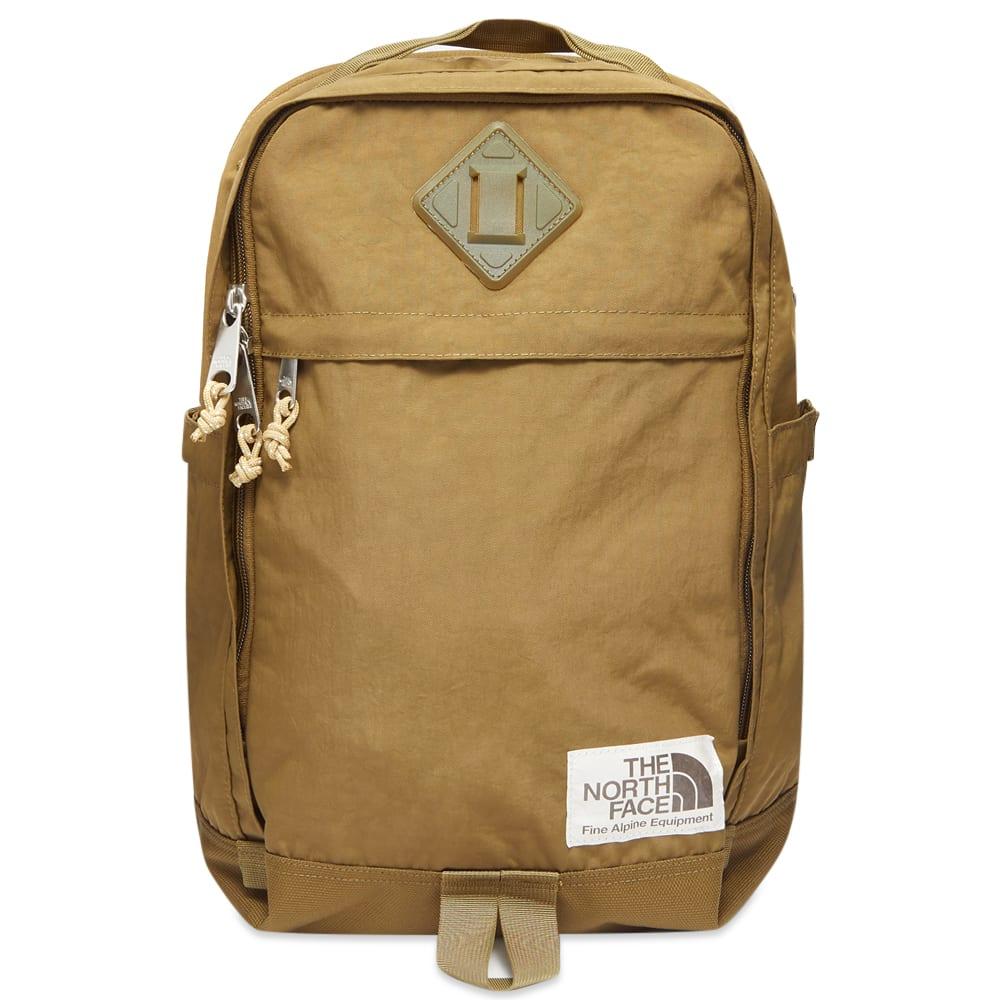The North Face Berkeley Daypack in Green for Men | Lyst
