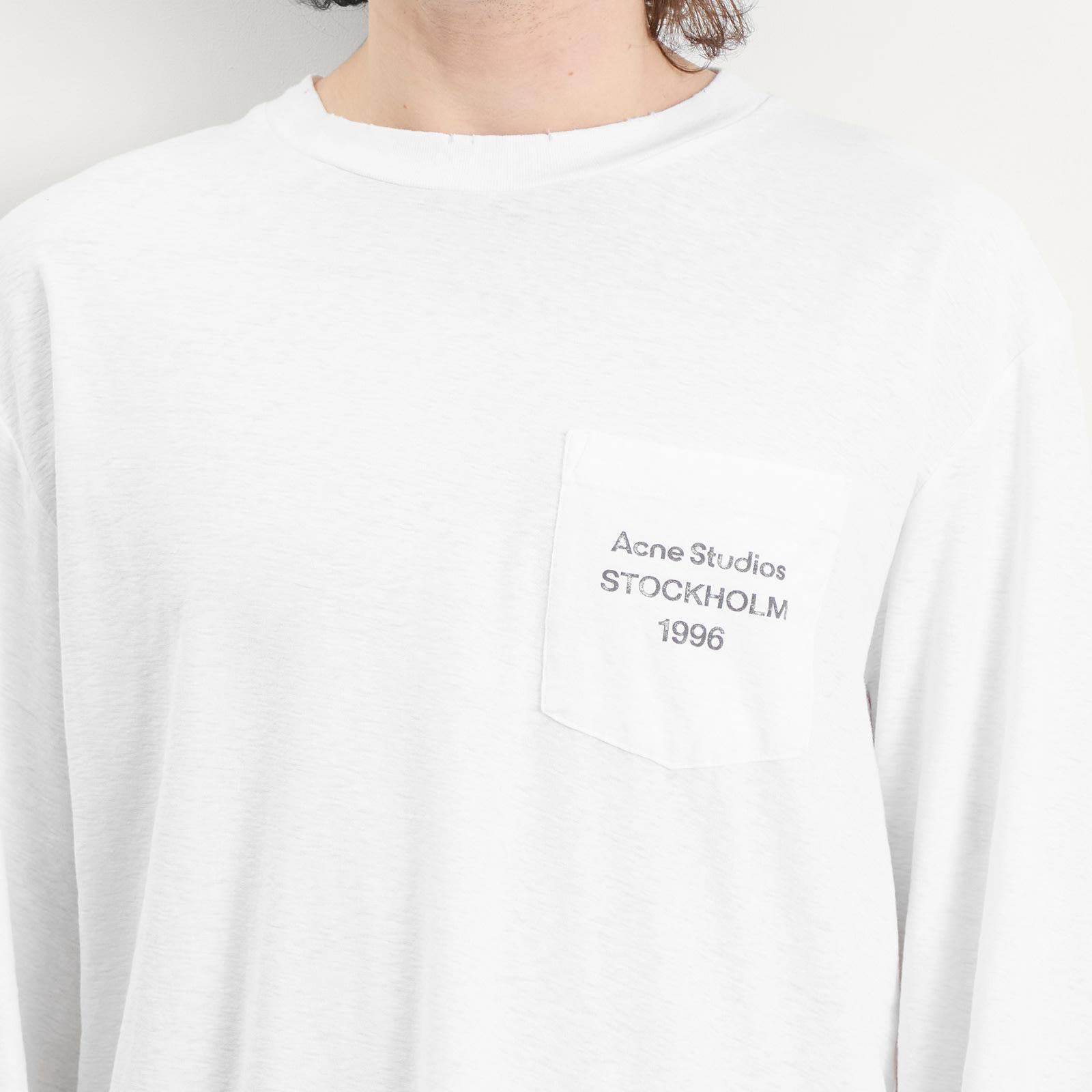 Acne Studios Long Sleeve 1996 Logo Pocket T-Shirt in White for Men 