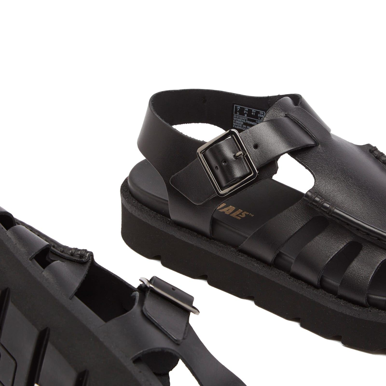 Clarks Meare Buckle Sandal in Black | Lyst