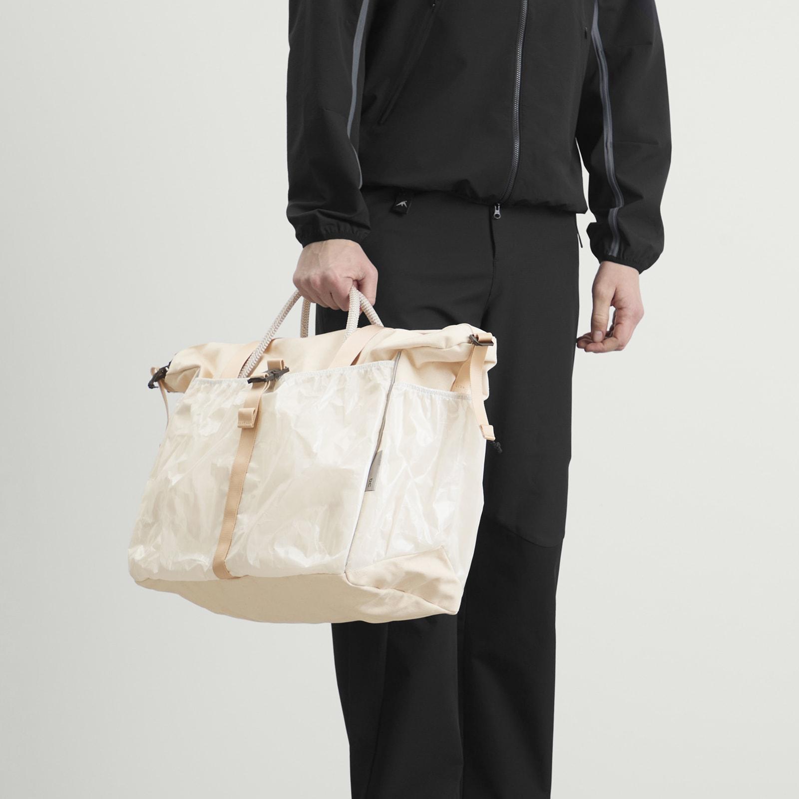 On Shoes Court Pack 40L in Natural | Lyst