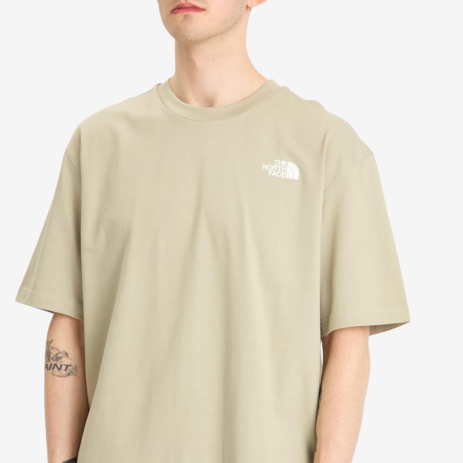 【送料関税込】The North Face Nse Oversized Carabiner T-Shirt The North Face Nse Oversized Carabiner T-Shirt in Natural