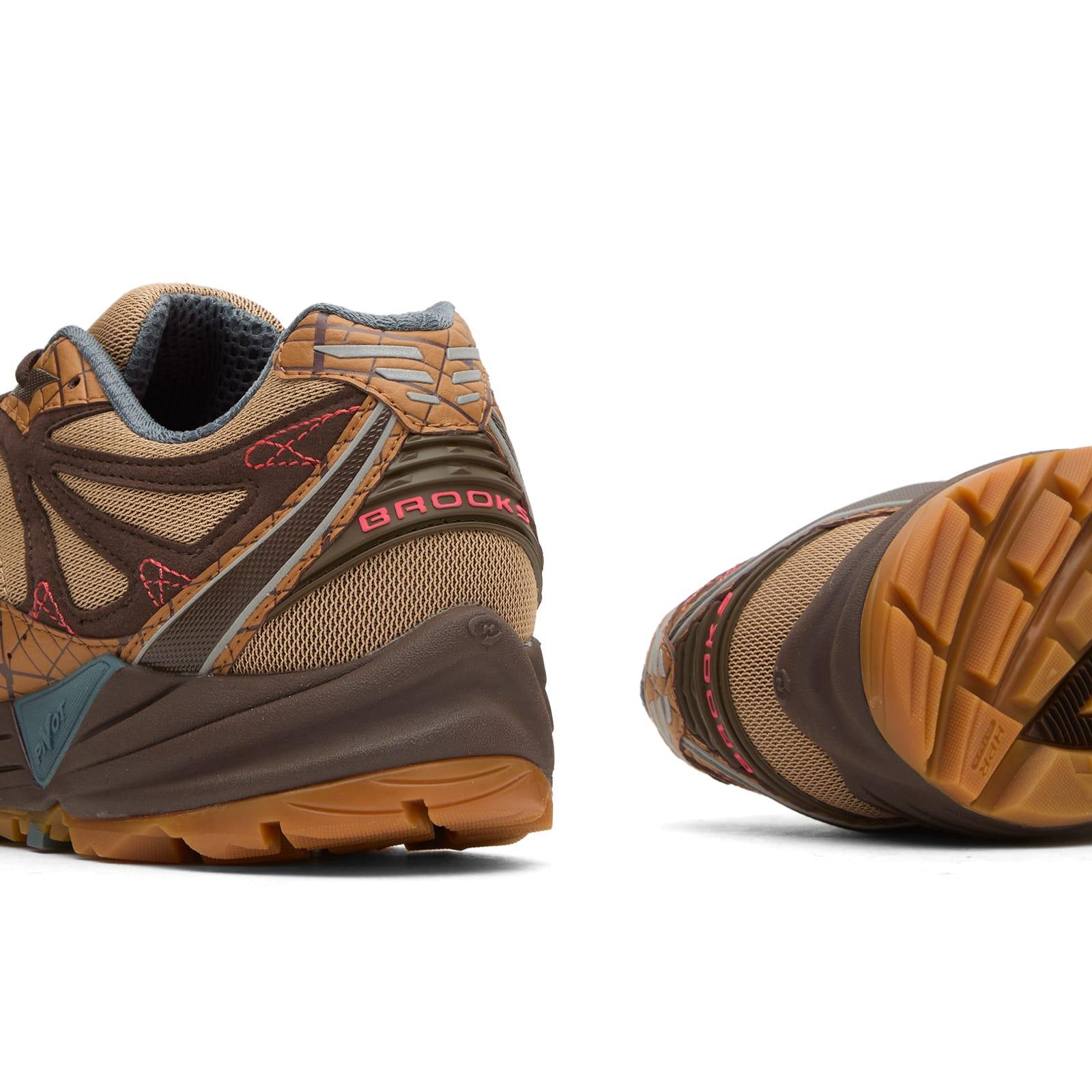 Brooks X Staple Cascadia 1 Sneaker in Brown for Men | Lyst