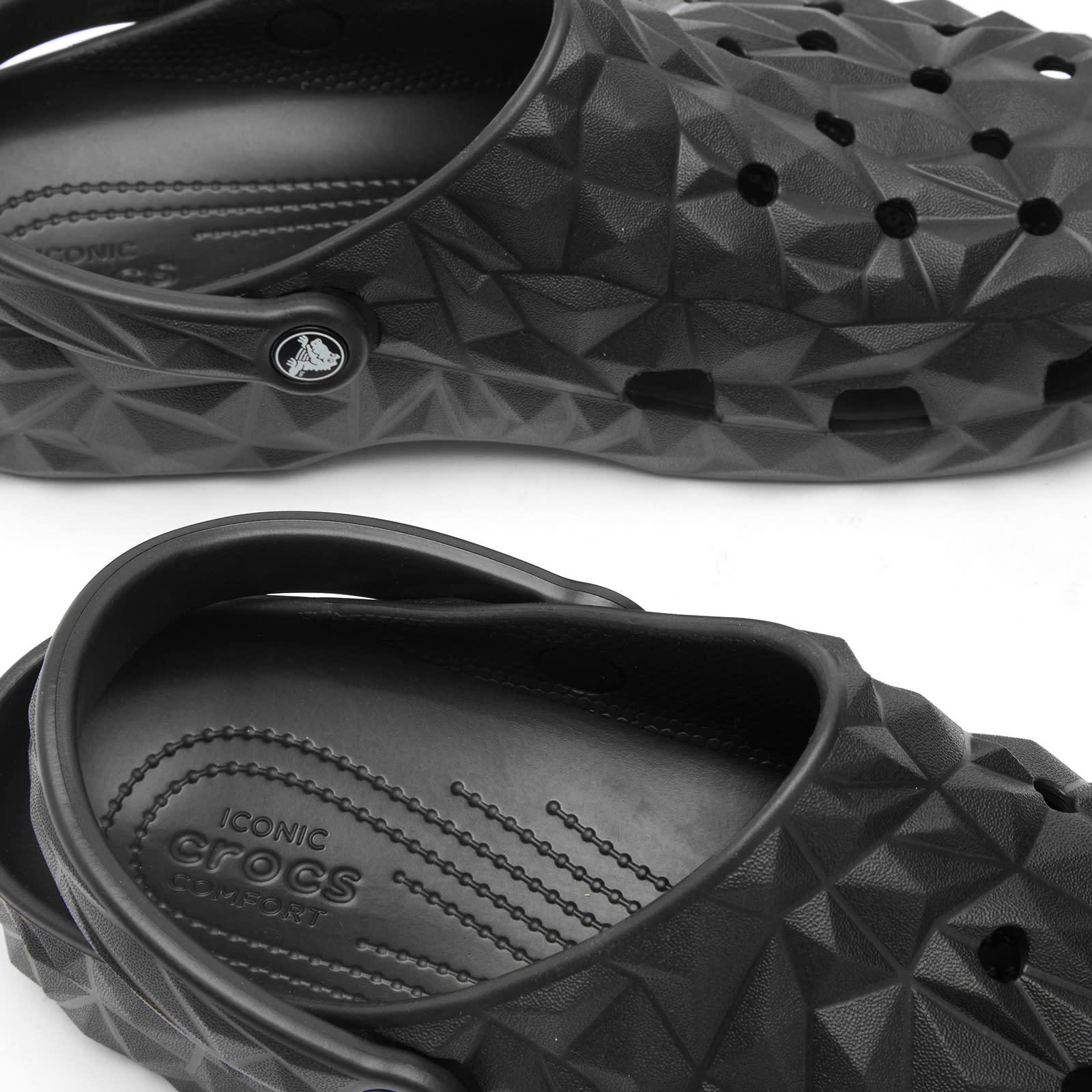 Crocs™ Classic Geometric Clog in Black for Men Lyst UK