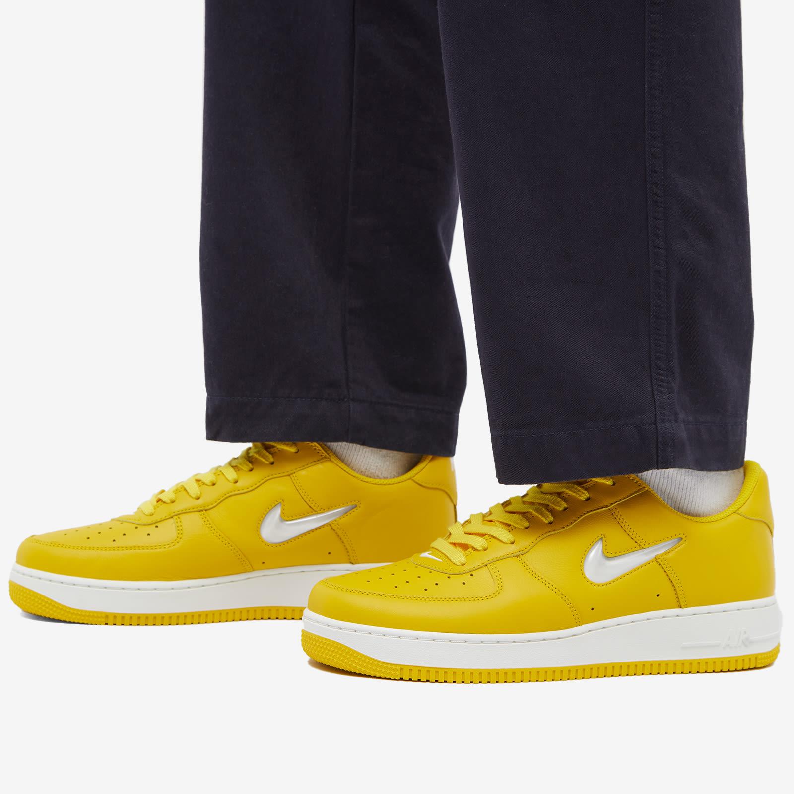 Nike Air Force 1 Low Retro Shoes in Yellow for Men | Lyst Canada