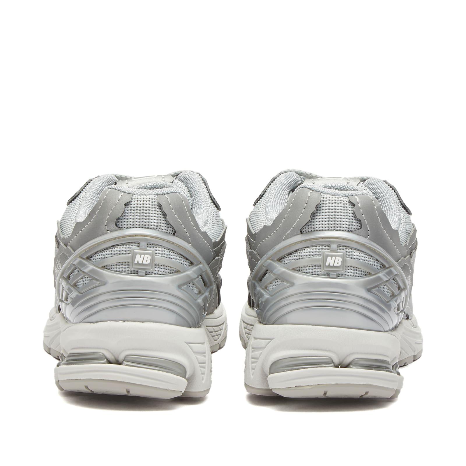 New Balance M1906dh Sneakers in Grey | Lyst Canada