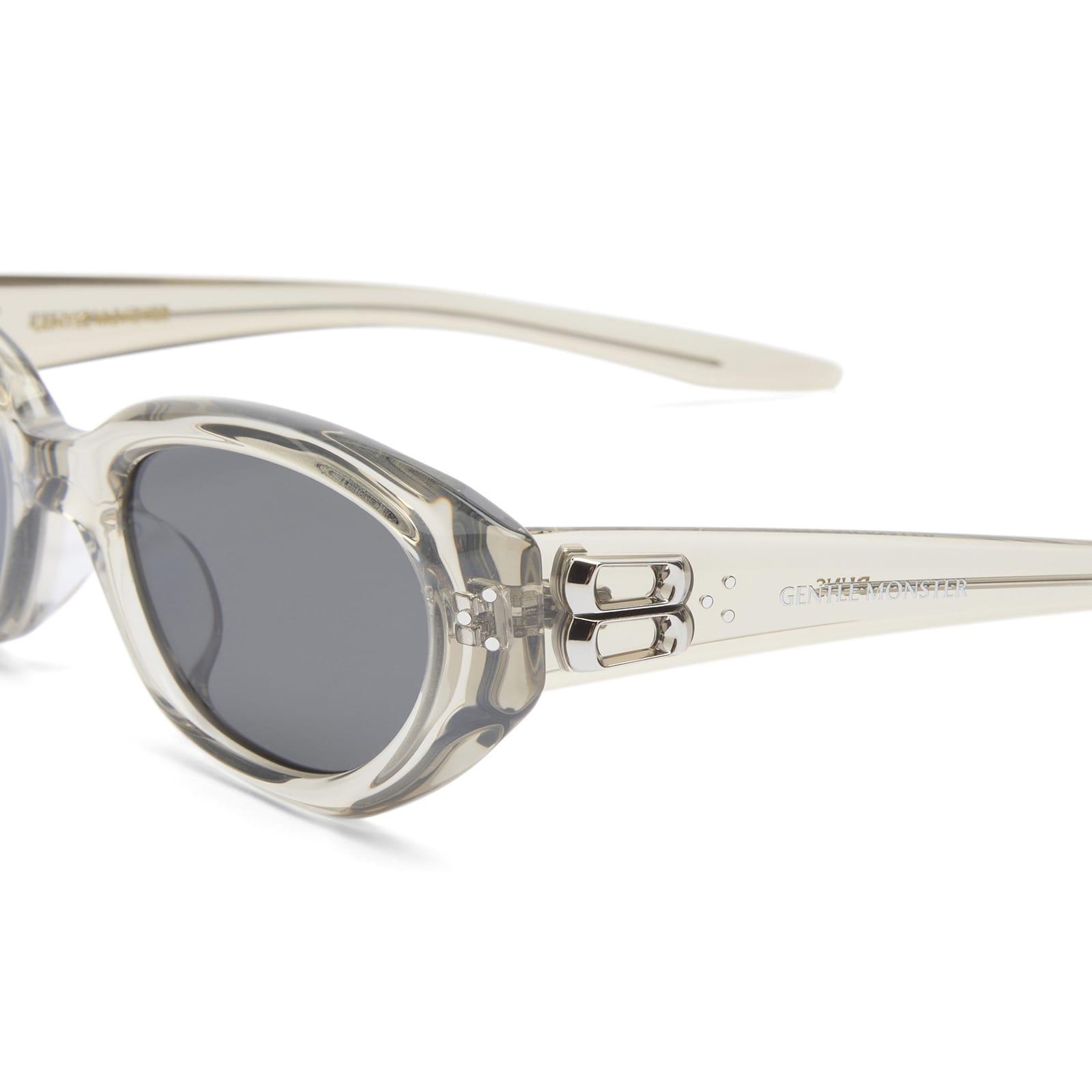 Gentle Monster Duns Sunglasses in White | Lyst