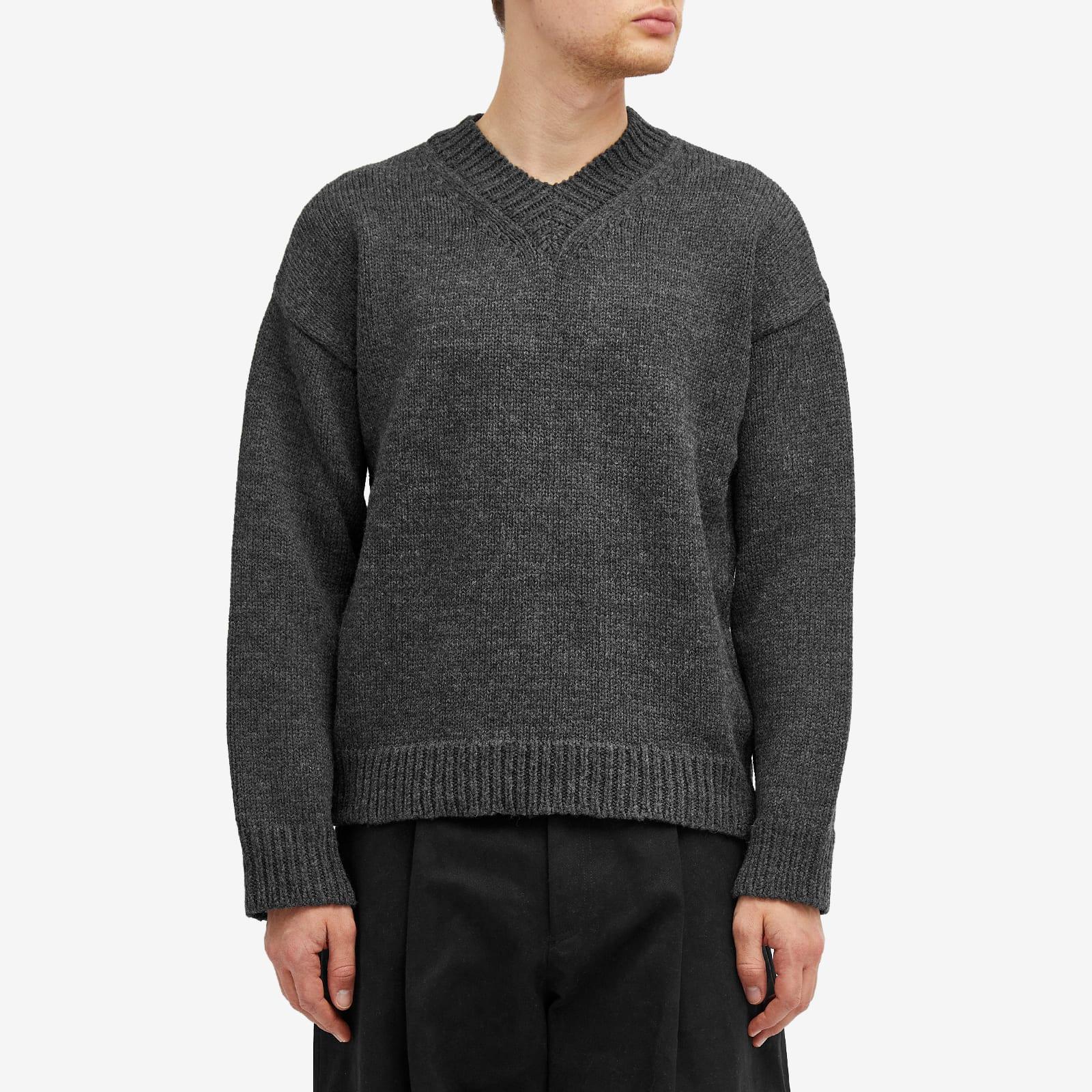Gray Sonar V-Neck Sweater - トップス