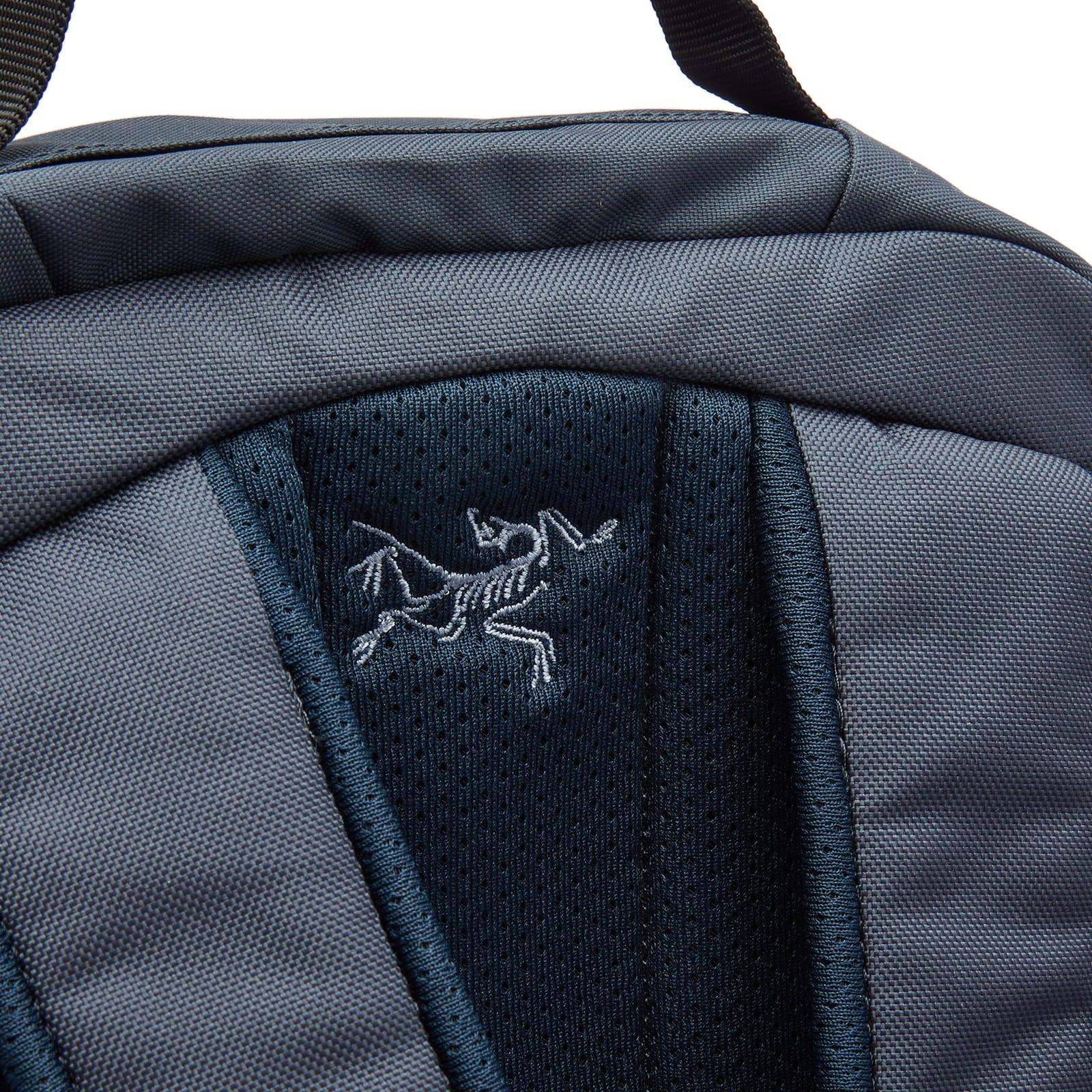 Arc'teryx Mantis 26 Backpack in Blue for Men | Lyst