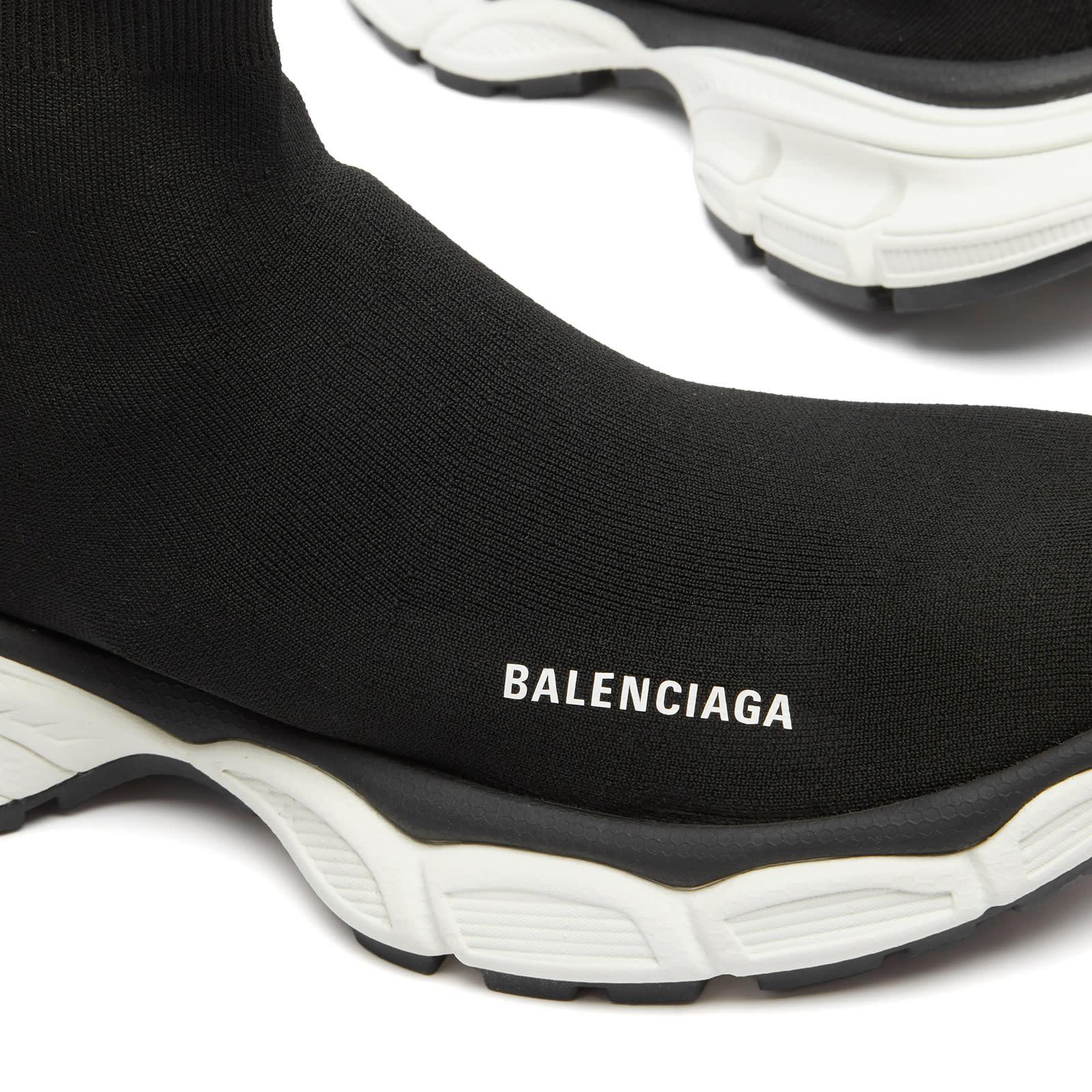 Balenciaga speed runner black white best sale