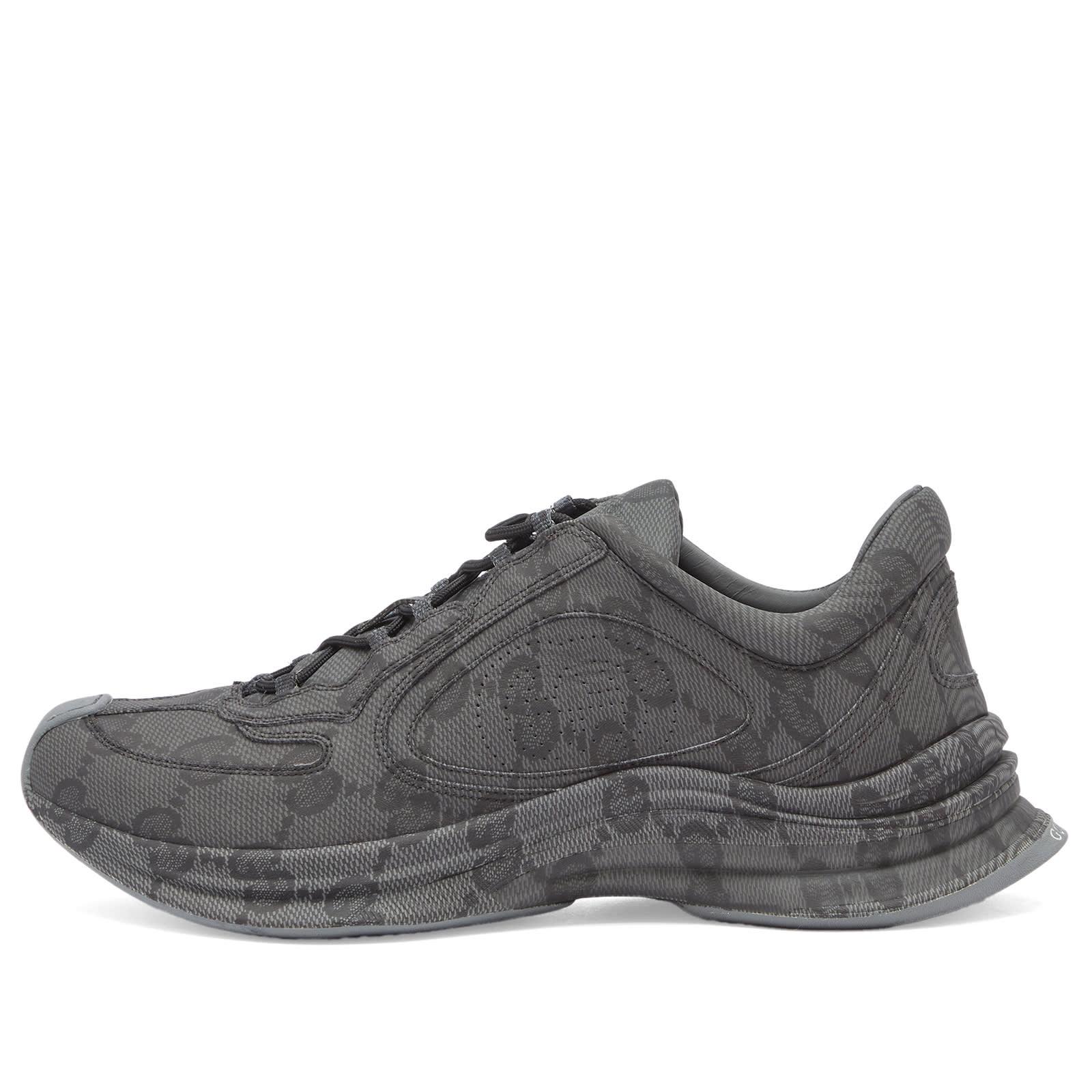 GUCCI スポーツスニーカー グレー カモフラージュ GUCCI スポーツスニーカー グレー カモフラージュ Designer