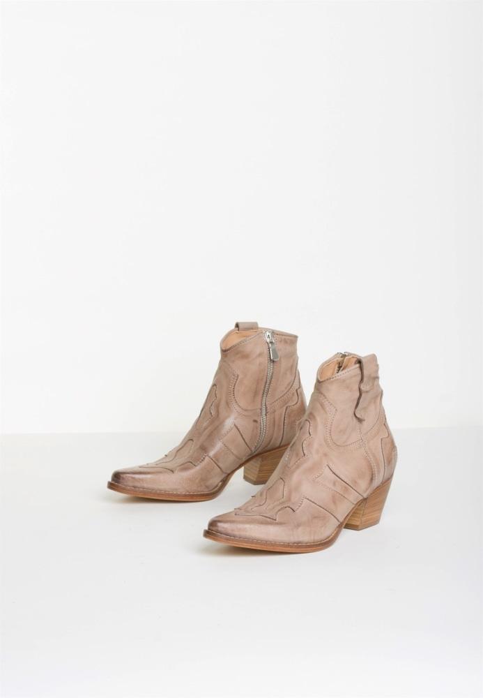 BUKELA Leather Lucy Taupe Boots in Brown - Lyst
