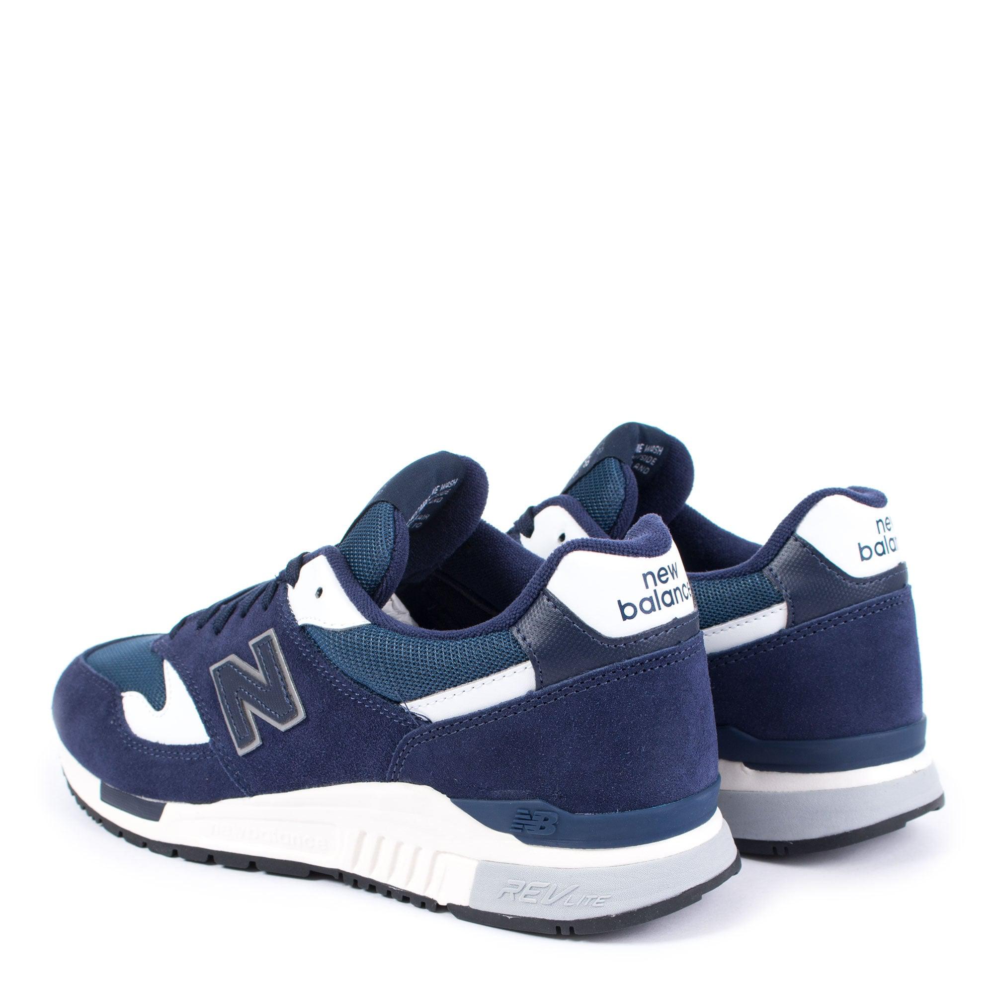 nb 840 classic black