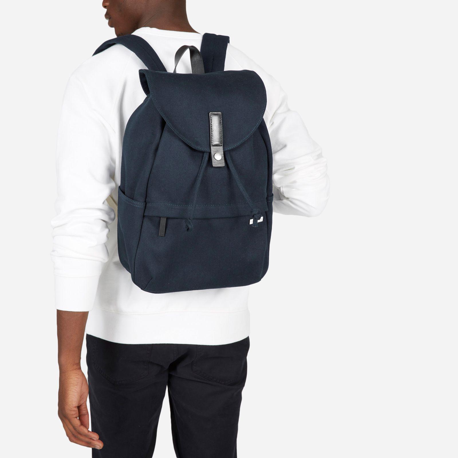 everlane backpack mens