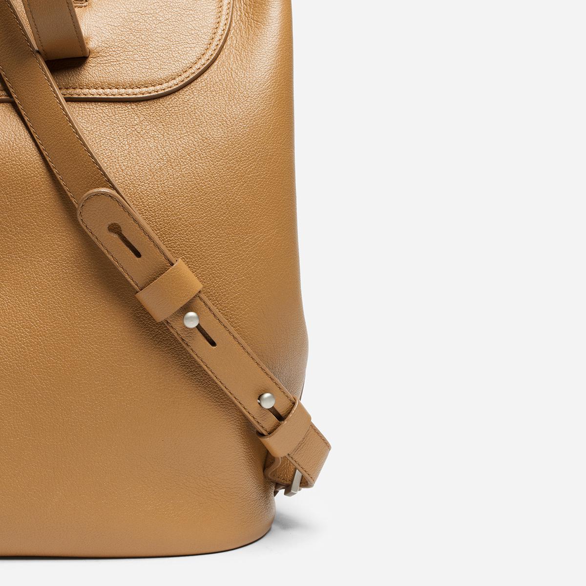 everlane petra backpack