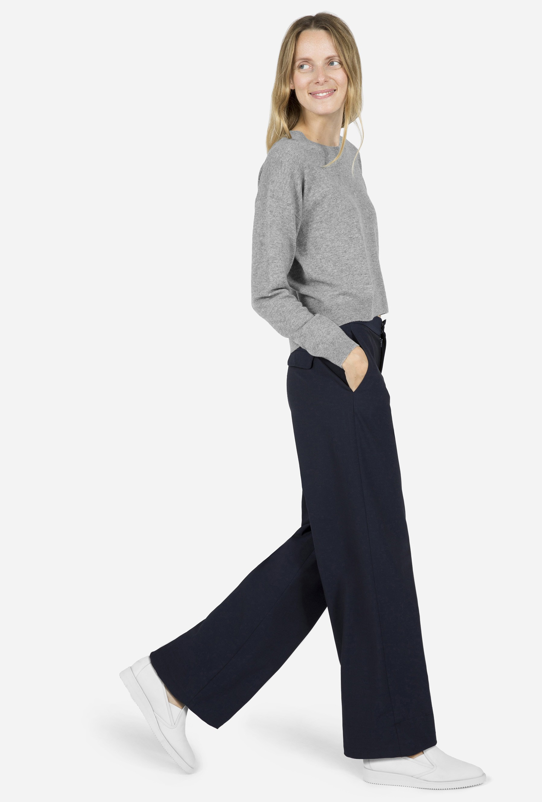 slouchy jogging trousers