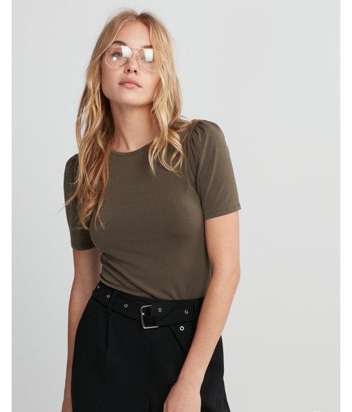 express puff sleeve top