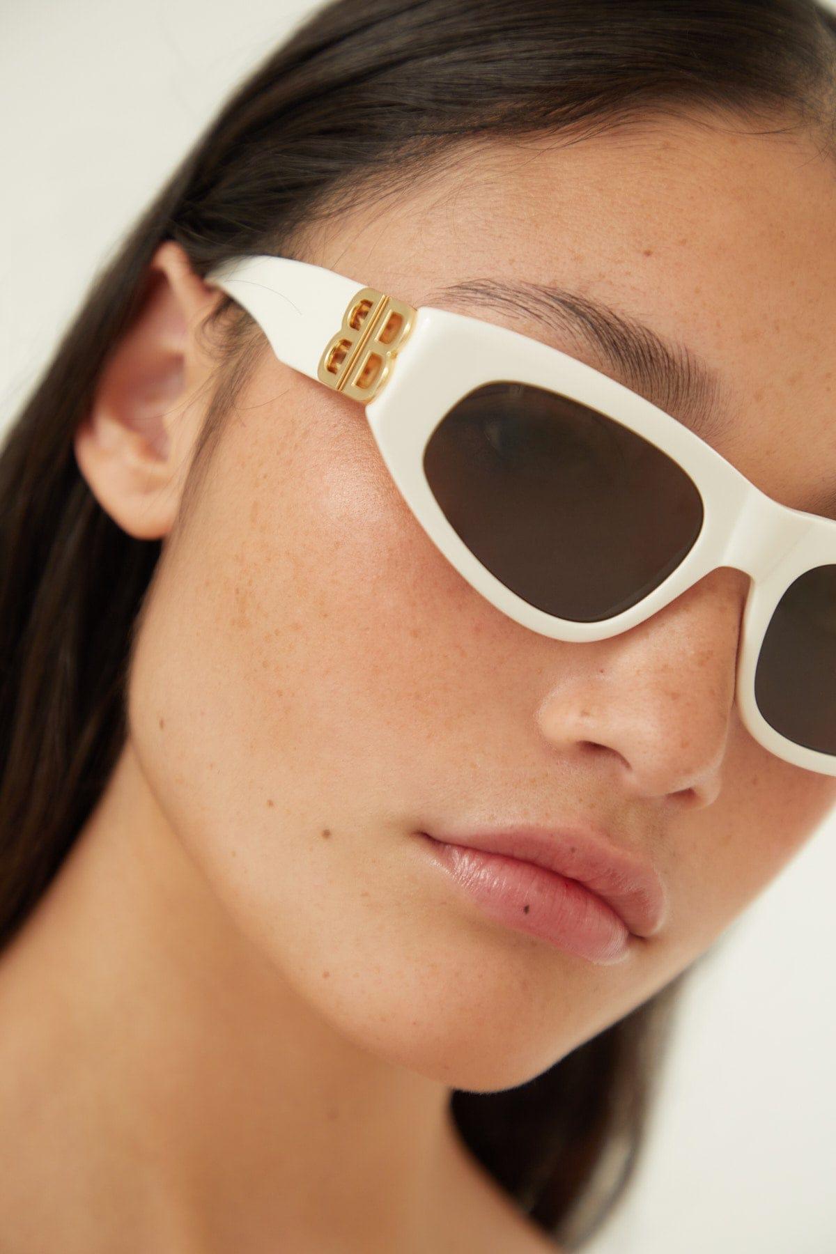 Balenciaga White And Gold Cat-eye Bb Sunglasses in Black | Lyst