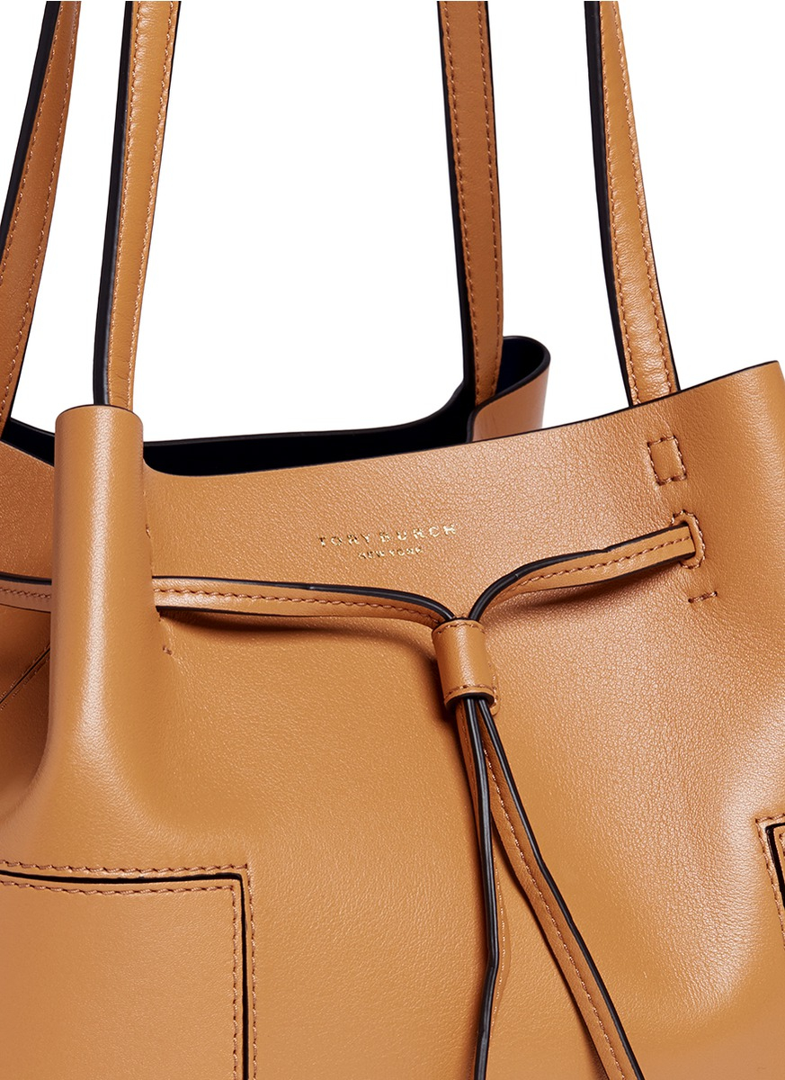 Tory Burch 'block-t' Leather Bucket Tote in Brown | Lyst