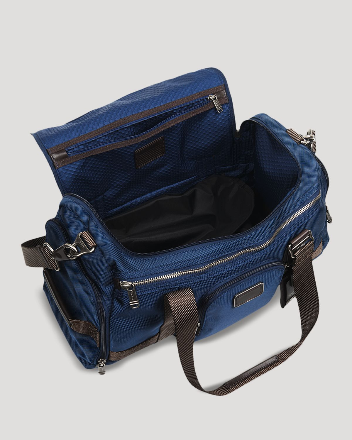 tumi alpha bravo mccoy gym bag