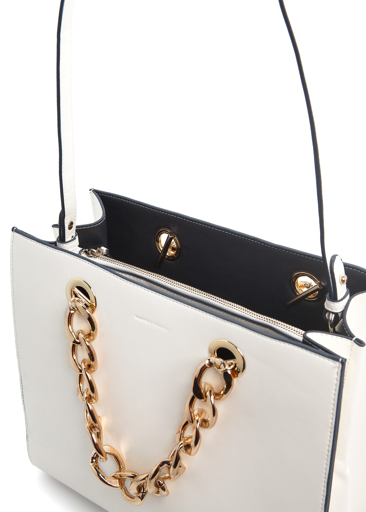tote with chain