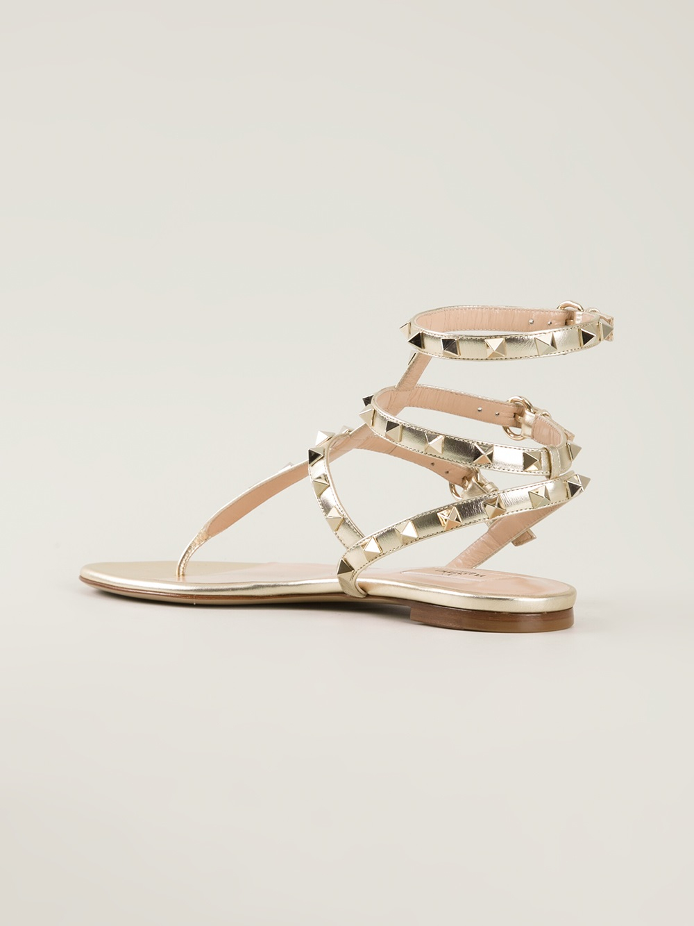 valentino garavani rockstud leather thong sandals