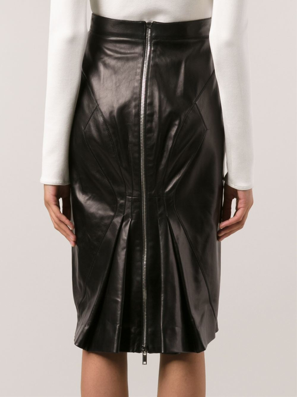 Givenchy Fishtail Leather Skirt in Black - Lyst