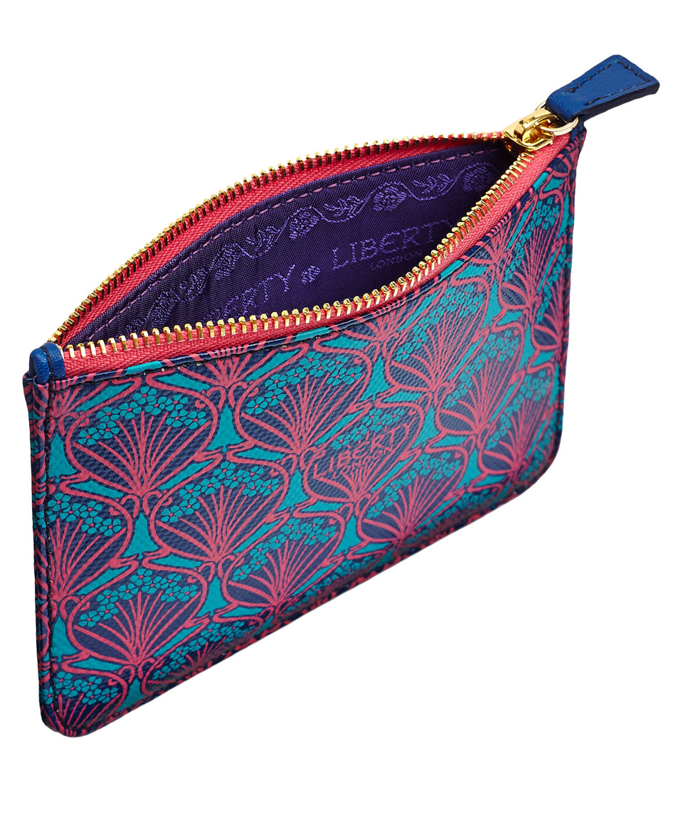 3-Year Luggage/Handbag Protection Plan Discounts average $35 off with a Dooney & Bourke promo code or coupon. 45 Dooney & Bourke coupons now on RetailMeNot. December coupon codes end soon!
