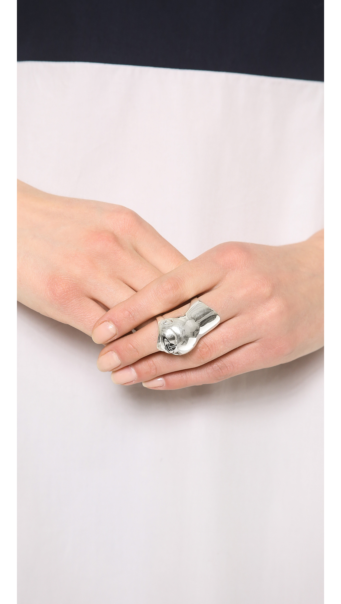 Vivienne Westwood Knuckle Ring Sterling Silver in Metallic - Lyst