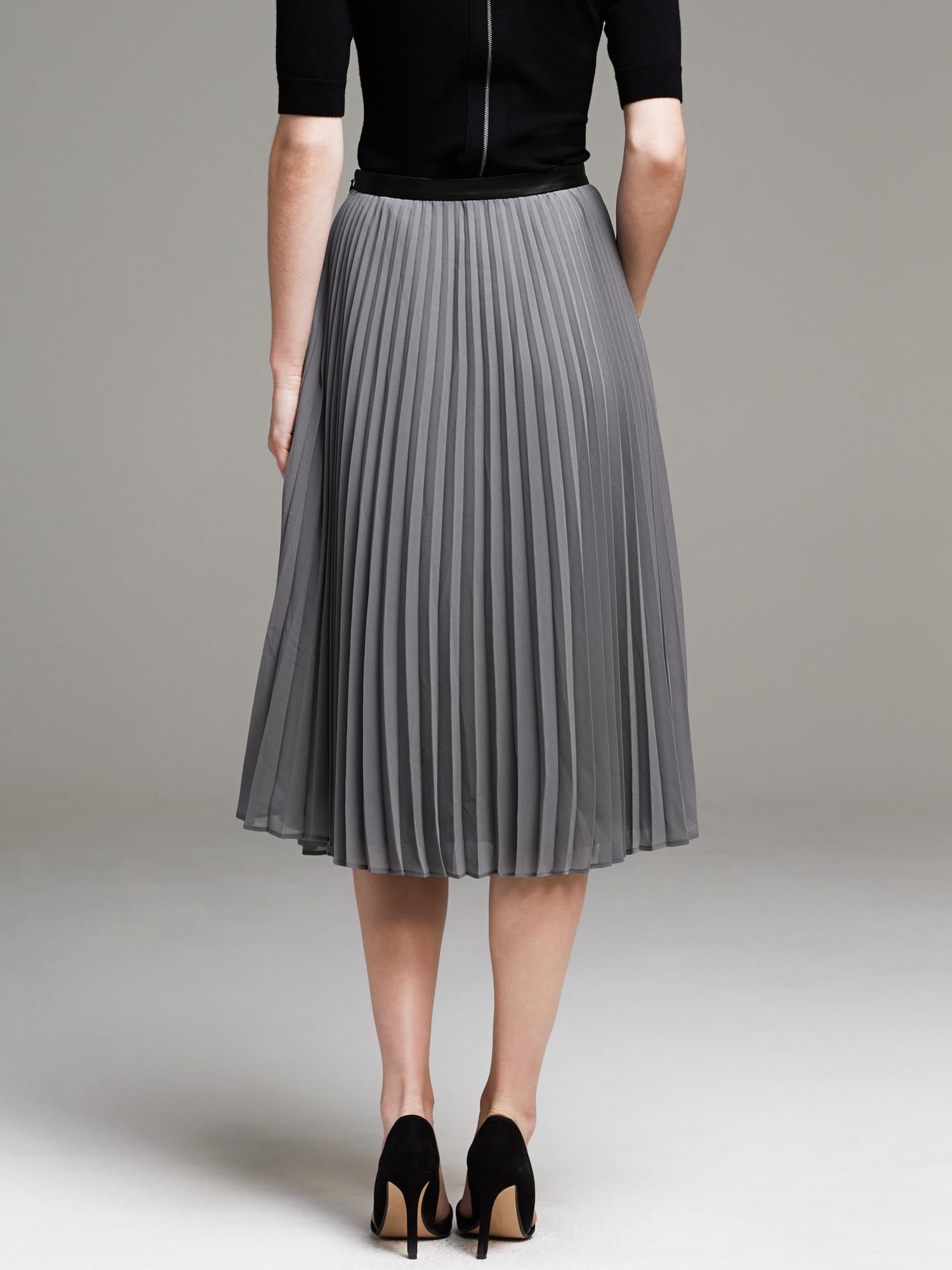 leopard midi skirt banana republic