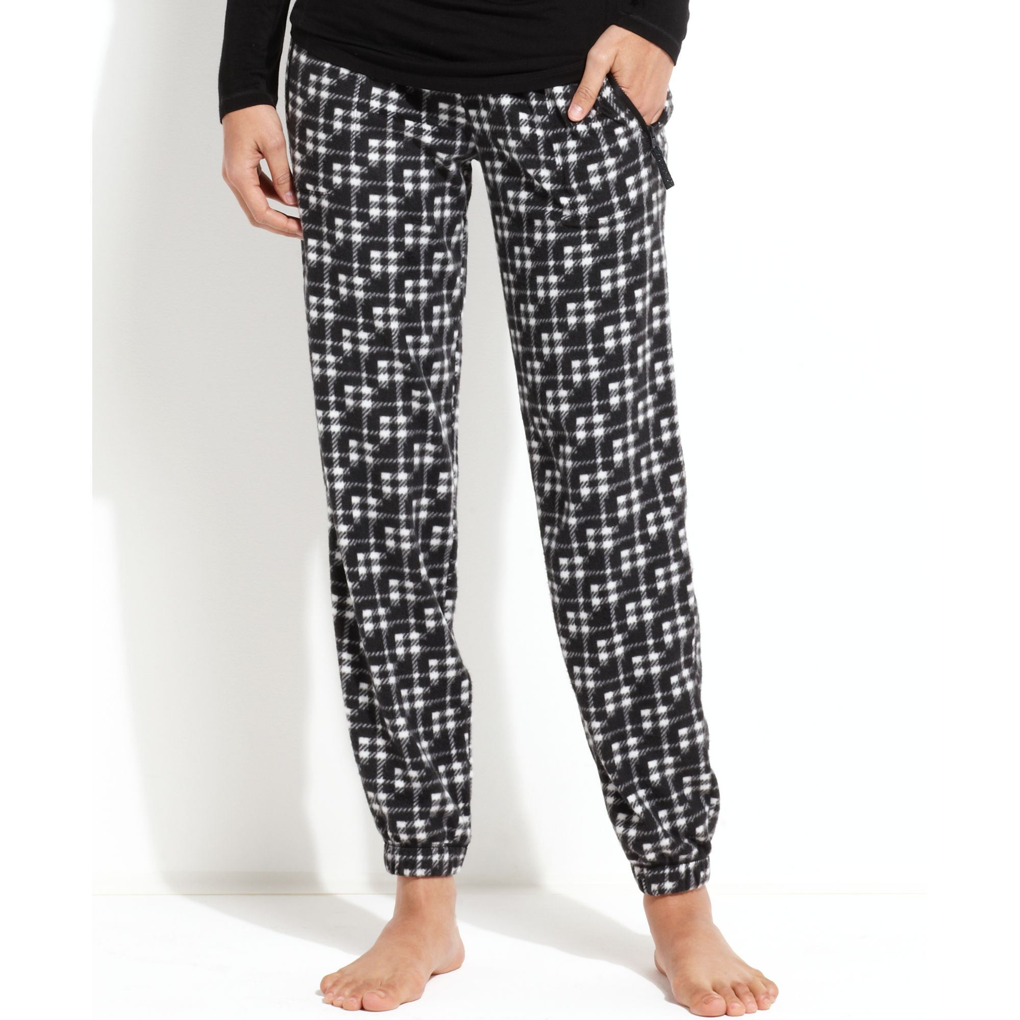 Lyst Kensie Chilled Out Fleece Pajama Pants in Black
