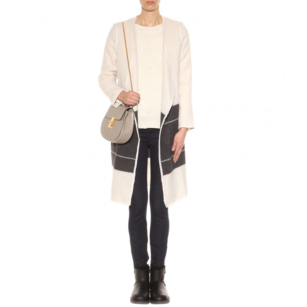 ugg mini classic leather ugg mini classic leather