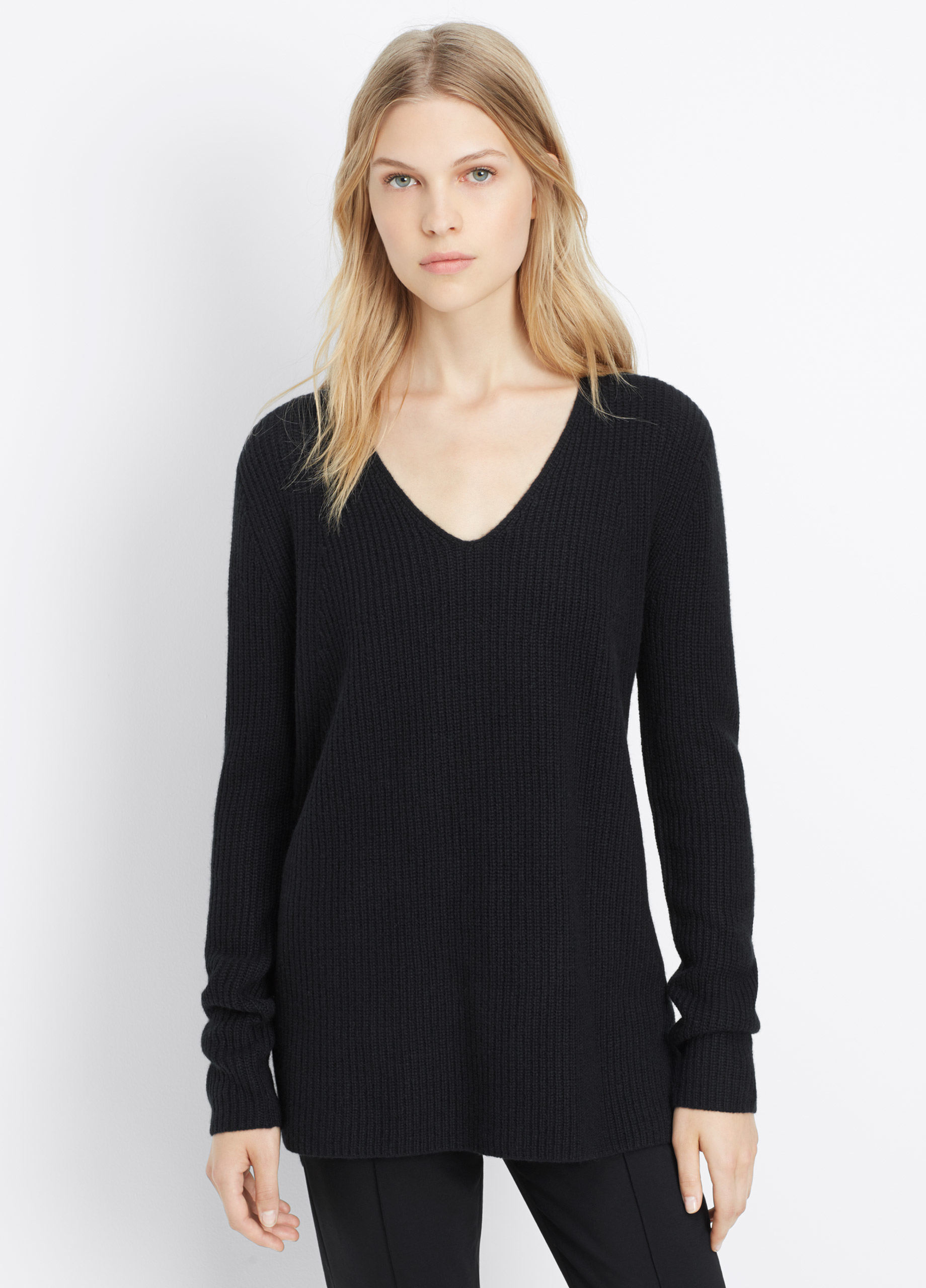 Vince Cashmere Ribbed Fitted V-neck Sweater in Black | Lyst