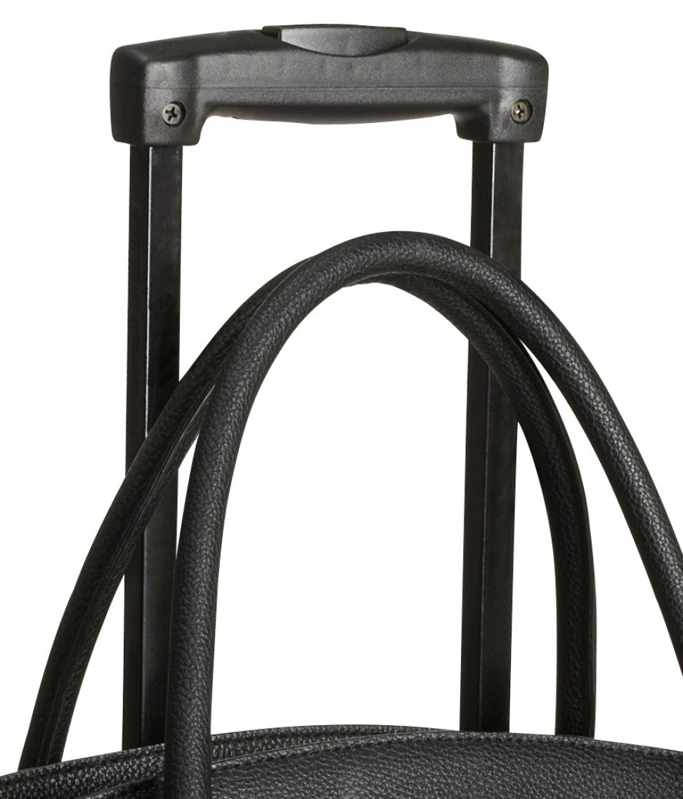 weekend bag with wheels